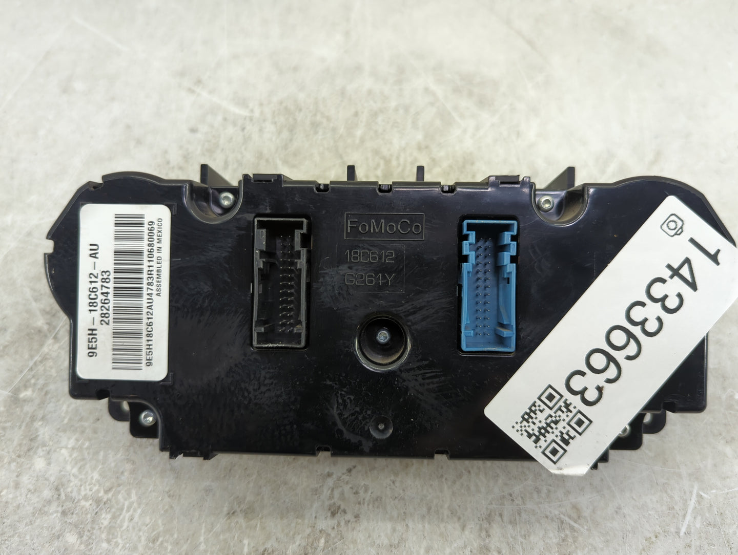 2010-2012 Ford Fusion Climate Control Module Temperature AC/Heater Replacement P/N:9E5H-18C612-AU 28067863 Fits OEM Used Aut