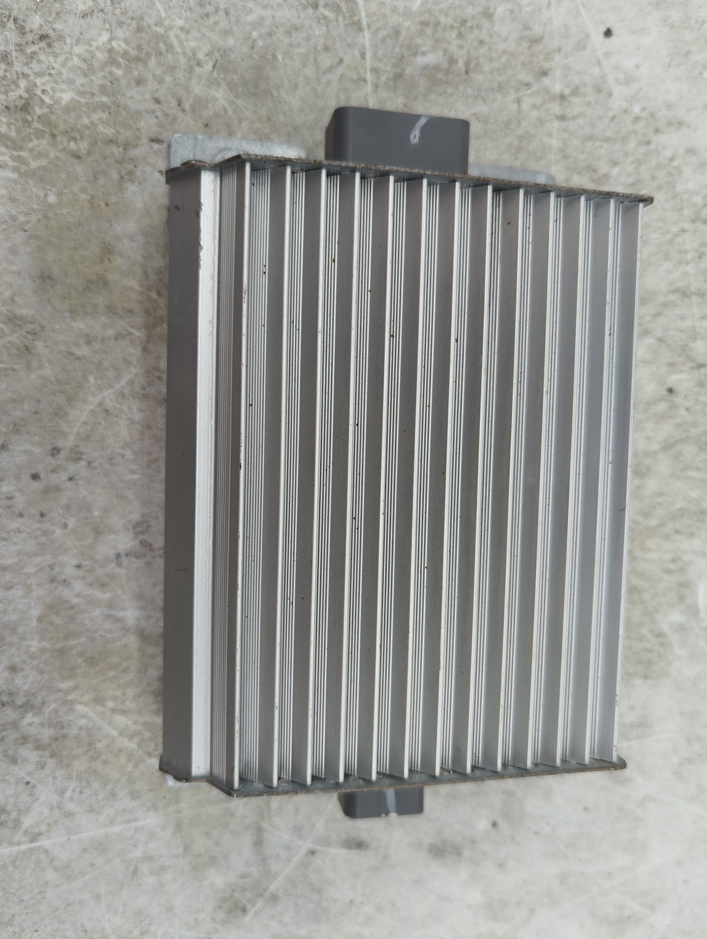 2010-2012 Ford Fusion Radio Speaker Amplifier Ba1t-18c808-aa - Oemusedautoparts1.com