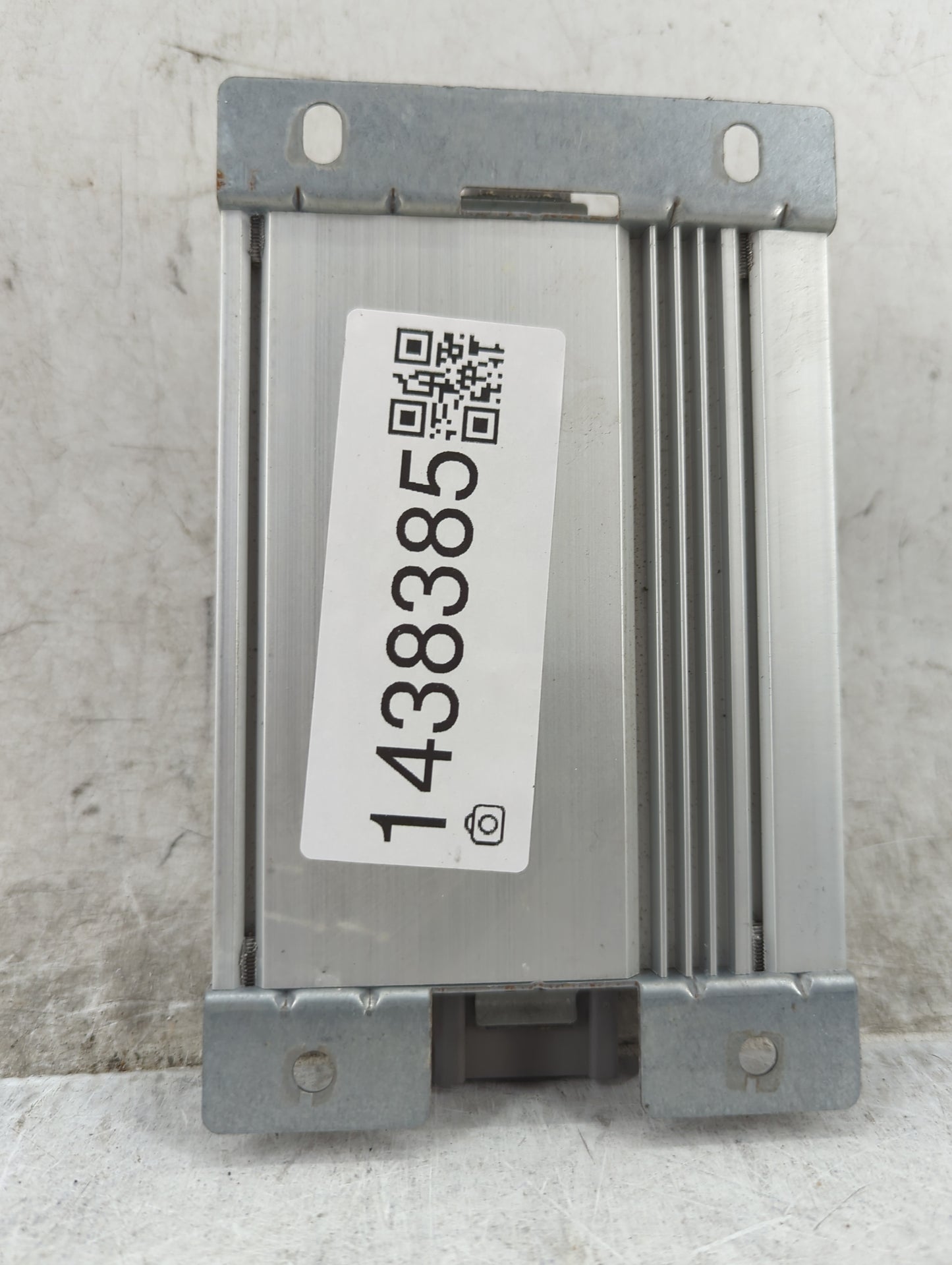 2010-2012 Ford Fusion Radio Speaker Amplifier Ba1t-18c808-aa - Oemusedautoparts1.com
