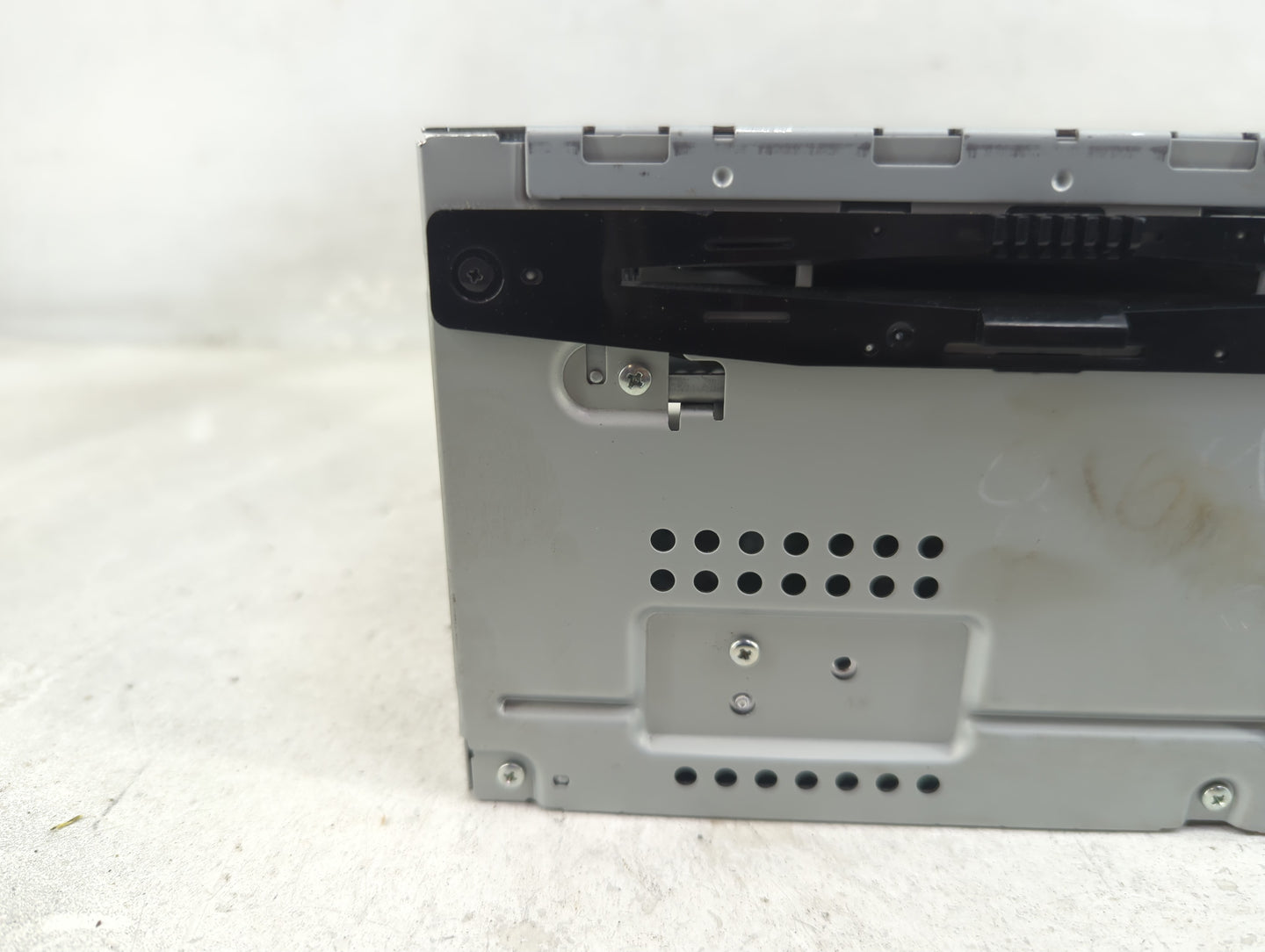 2010-2012 Ford Fusion Radio AM FM Cd Player Receiver Replacement P/N:BE5T-19C157-AA Fits Fits 2010 2011 2012 OEM Used Auto P