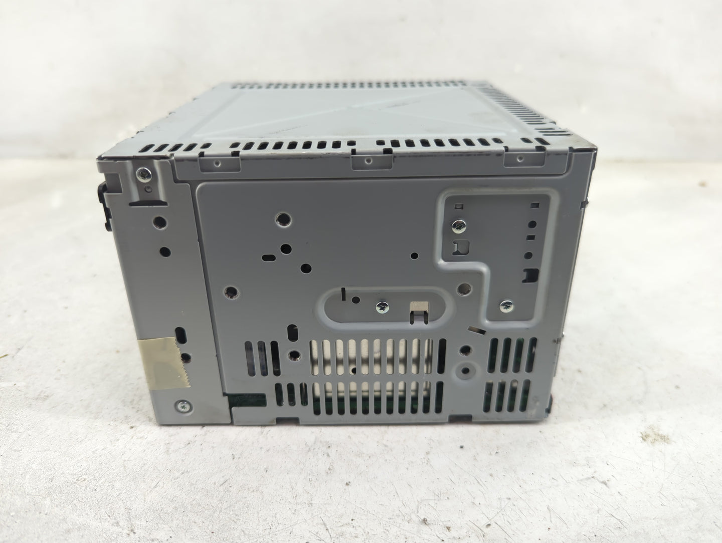 2010-2012 Ford Fusion Radio AM FM Cd Player Receiver Replacement P/N:BE5T-19C157-AA Fits Fits 2010 2011 2012 OEM Used Auto P