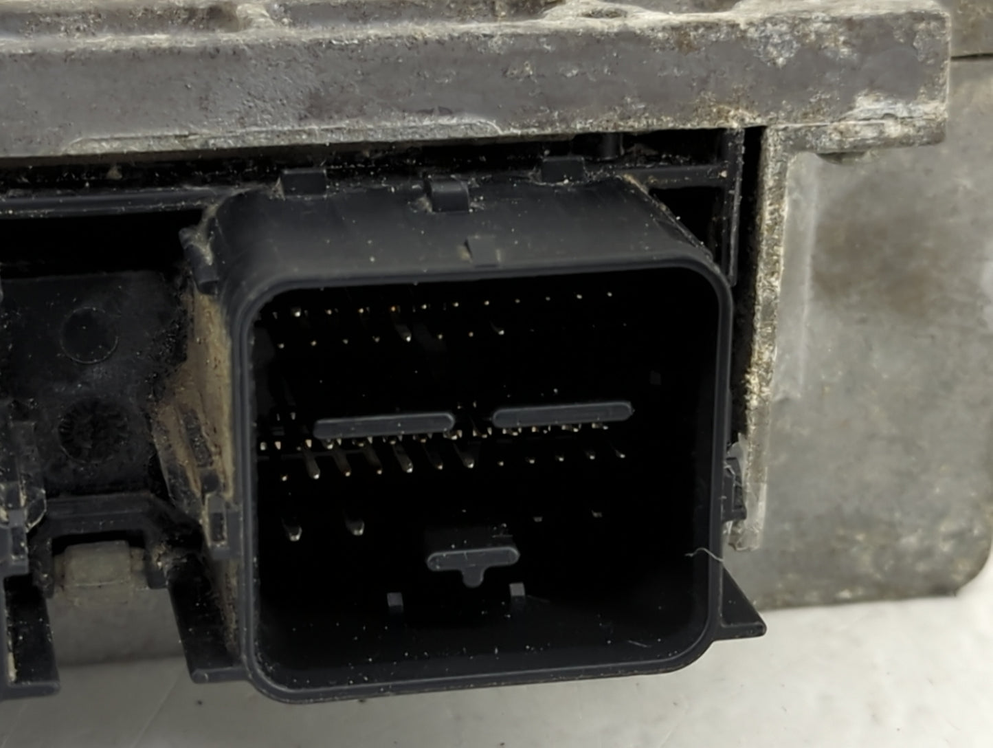 2011 Ford Fusion PCM Engine Control Computer ECU ECM PCU OEM P/N:AE5A-12A650-EPB BL8A-12B684-AB Fits OEM Used Auto Parts - O
