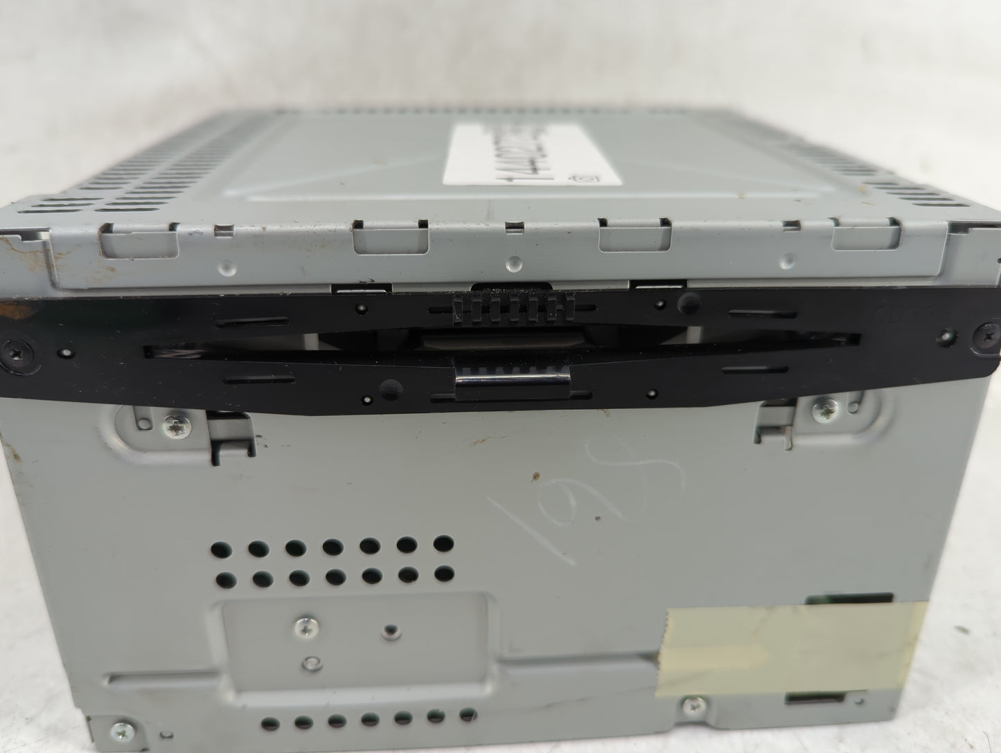 2011-2012 Ford Fusion Radio AM FM Cd Player Receiver Replacement P/N:BE5T-19C157-AA Fits Fits 2011 2012 OEM Used Auto Parts 