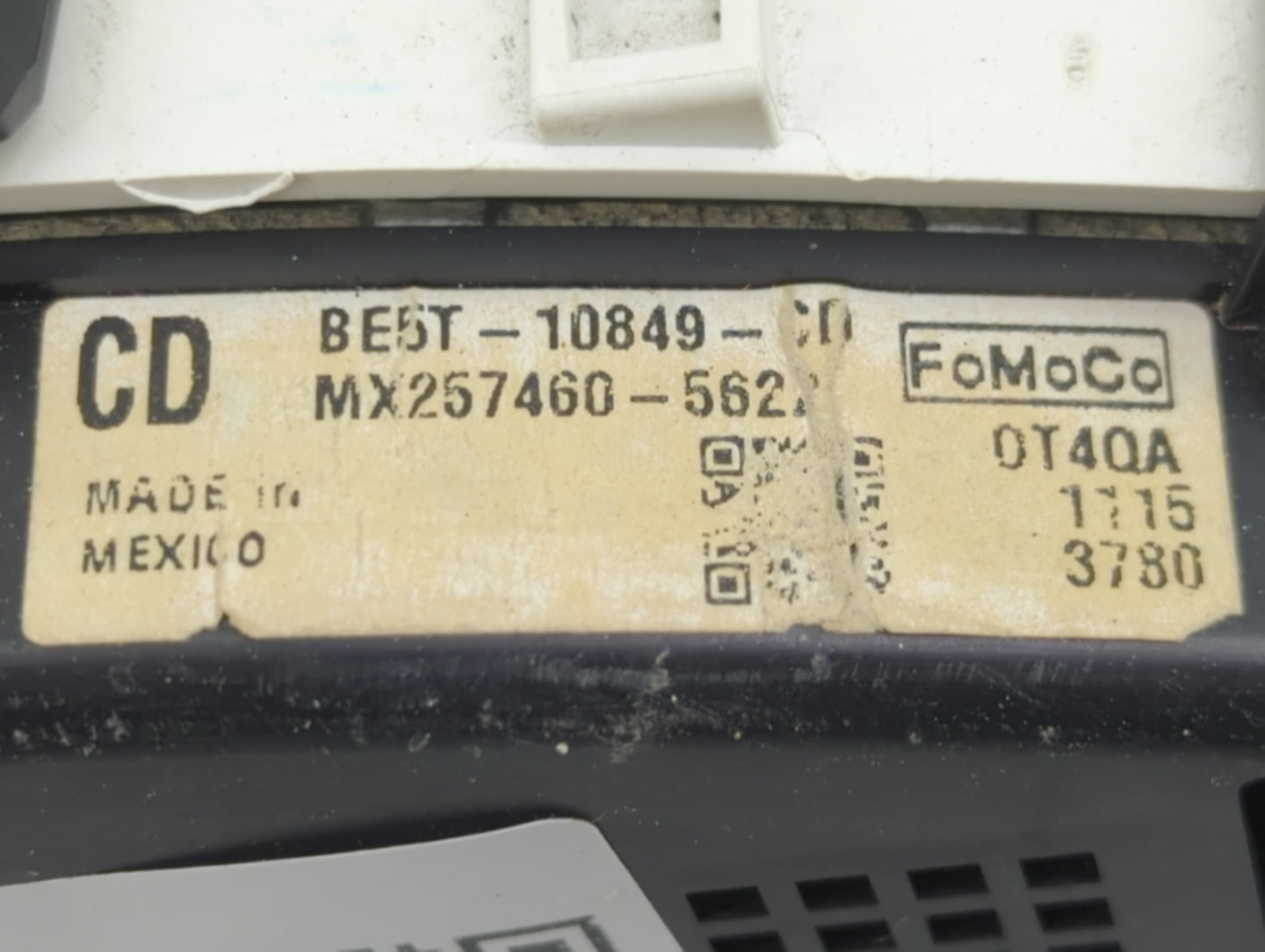 2011-2012 Ford Fusion Instrument Cluster Speedometer Gauges P/N:BE5T-10849-CD MX257460-5622 Fits Fits 2011 2012 OEM Used Aut