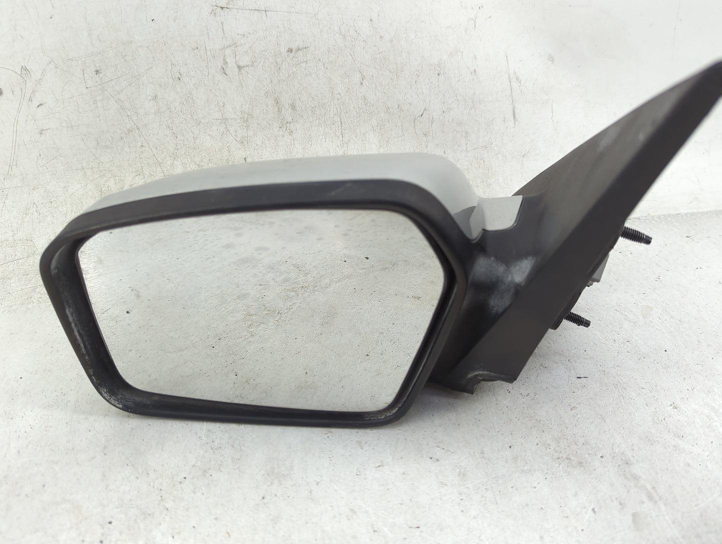 2010-2012 Ford Fusion Driver Side View Mirror - Left Door Mirror OEM Used - Oemusedautoparts1.com
