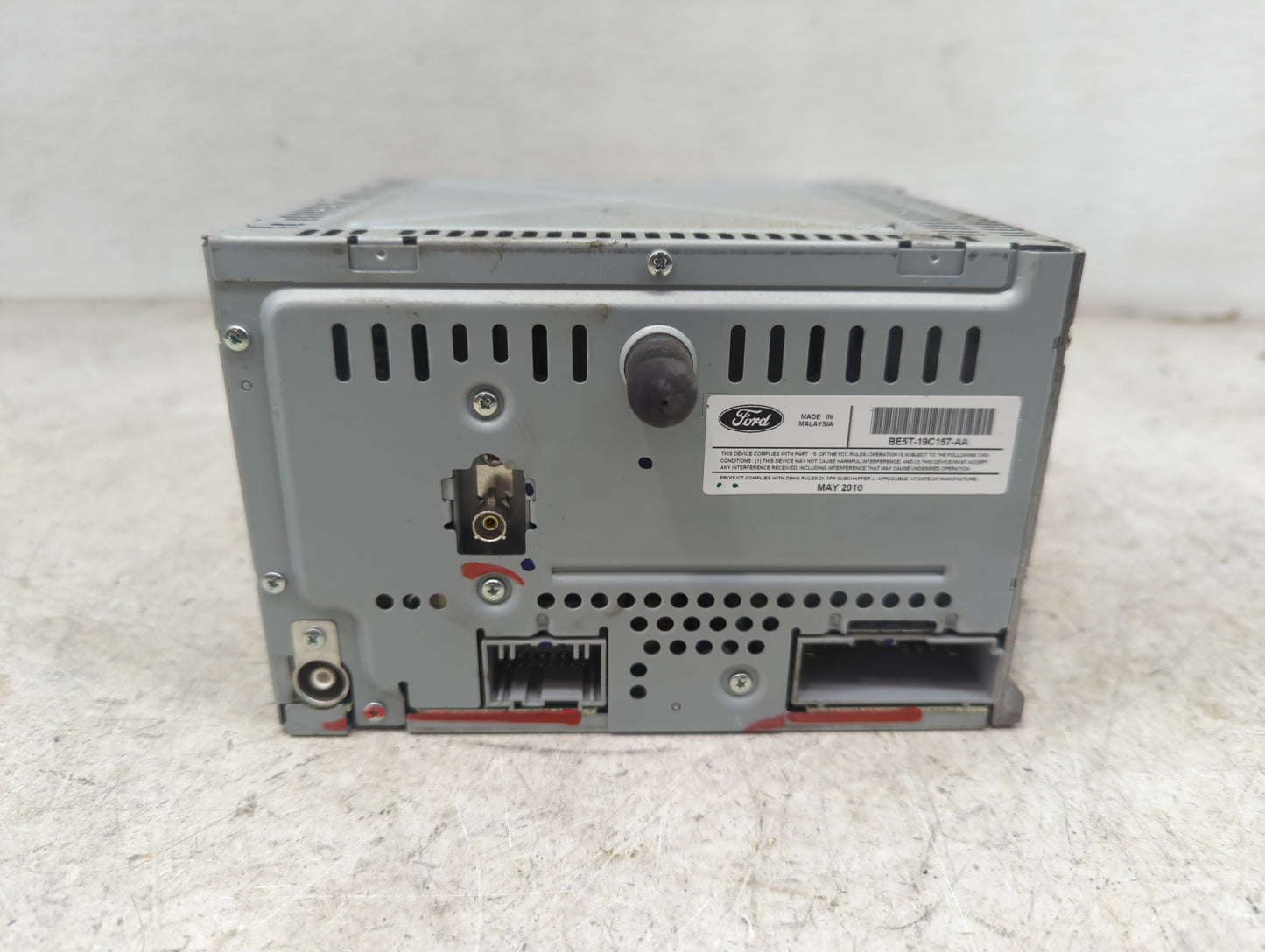 2011-2012 Ford Fusion Radio AM FM Cd Player Receiver Replacement P/N:BE5T-19C157-AA Fits Fits 2011 2012 OEM Used Auto Parts 