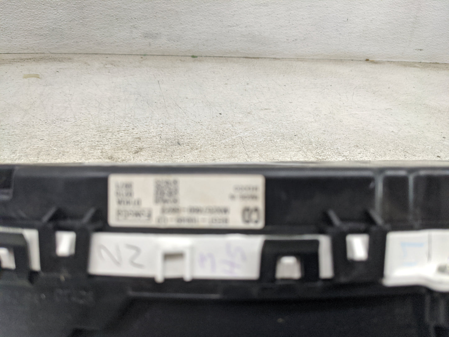2011 Ford Fusion Instrument Cluster Speedometer Gauges P/N:BE5T-10849-JD BE5T-10B830-CD Miles:98K Fits OEM Used Auto Parts -