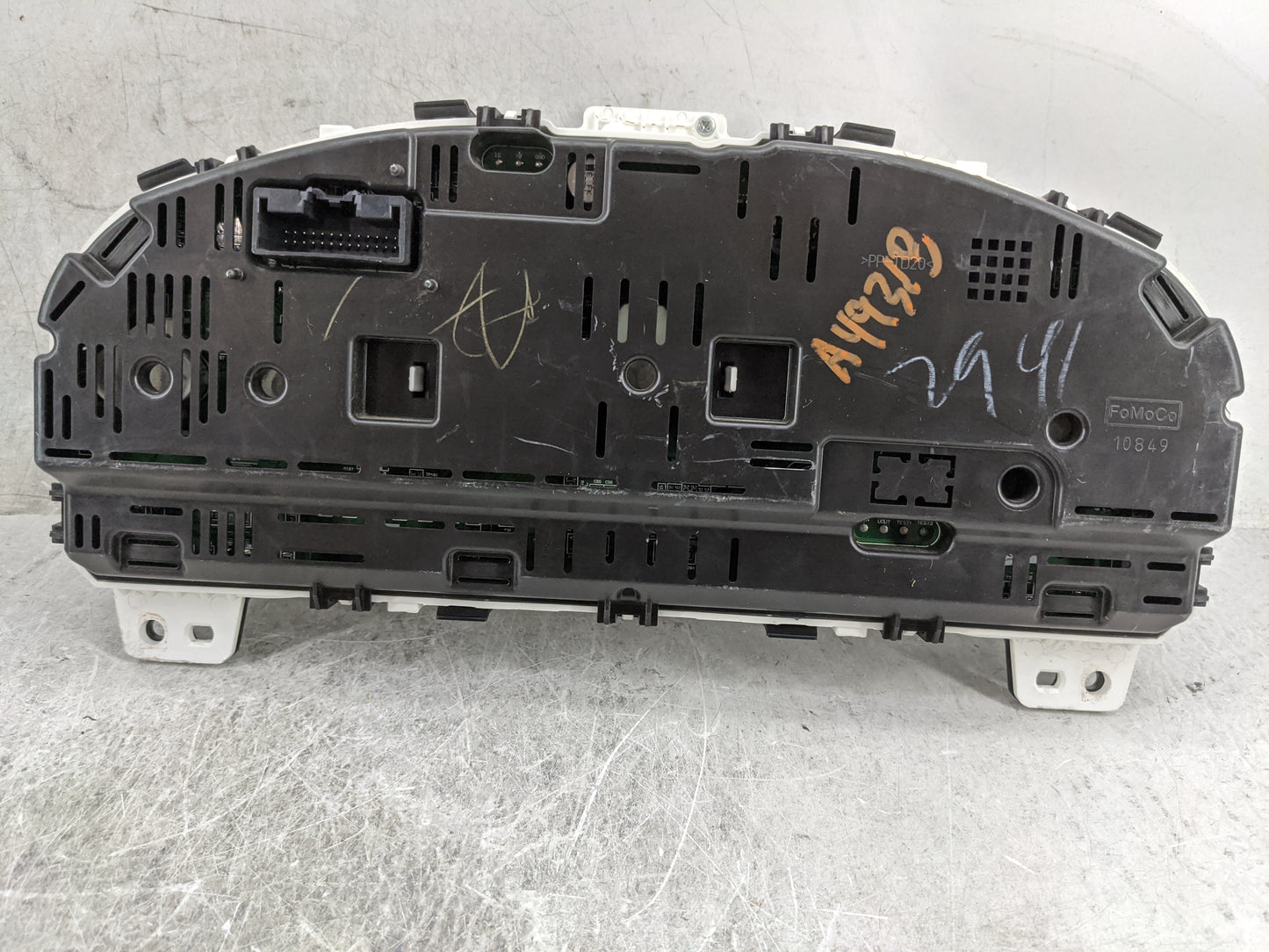 2011-2012 Ford Fusion Instrument Cluster Speedometer Gauges P/N:BE5T-10849-GD MX257460-5662 Miles: Fits Fits 2011 2012 OEM U