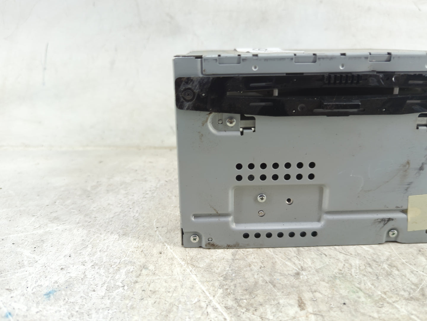 2011-2012 Ford Fusion Radio AM FM Cd Player Receiver Replacement P/N:BE5T-19C157-AA Fits Fits 2011 2012 OEM Used Auto Parts 
