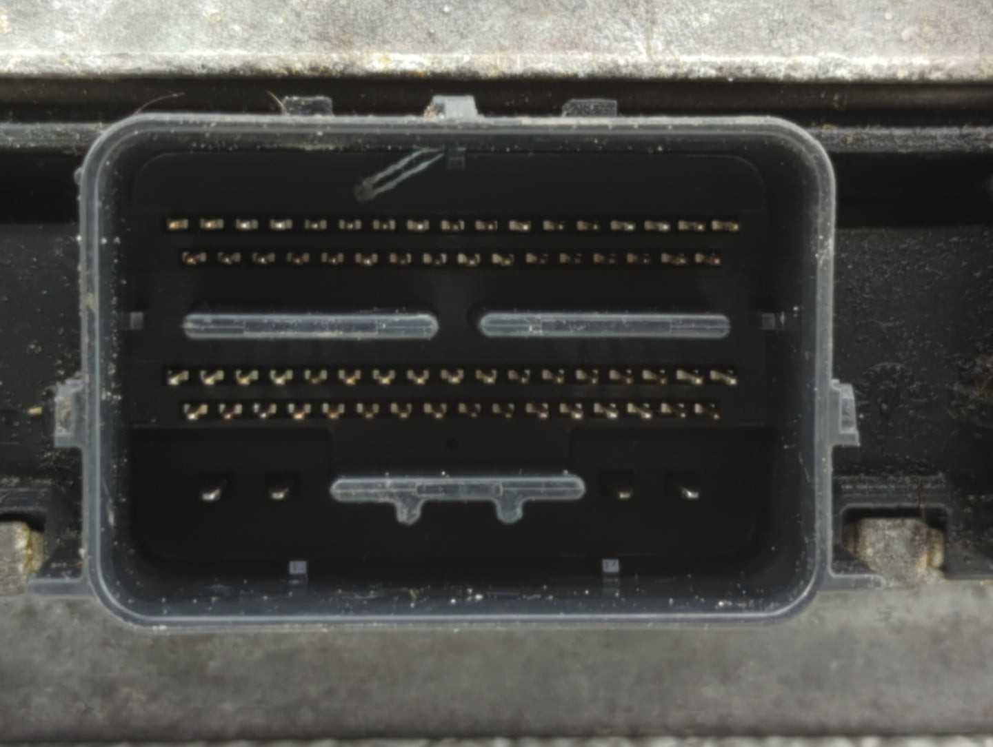 2011 Ford Fusion PCM Engine Control Computer ECU ECM PCU OEM P/N:AE5A-12A650-DFC AE5A-12A650-EPD, AE5A-12A650-EPB Fits OEM U