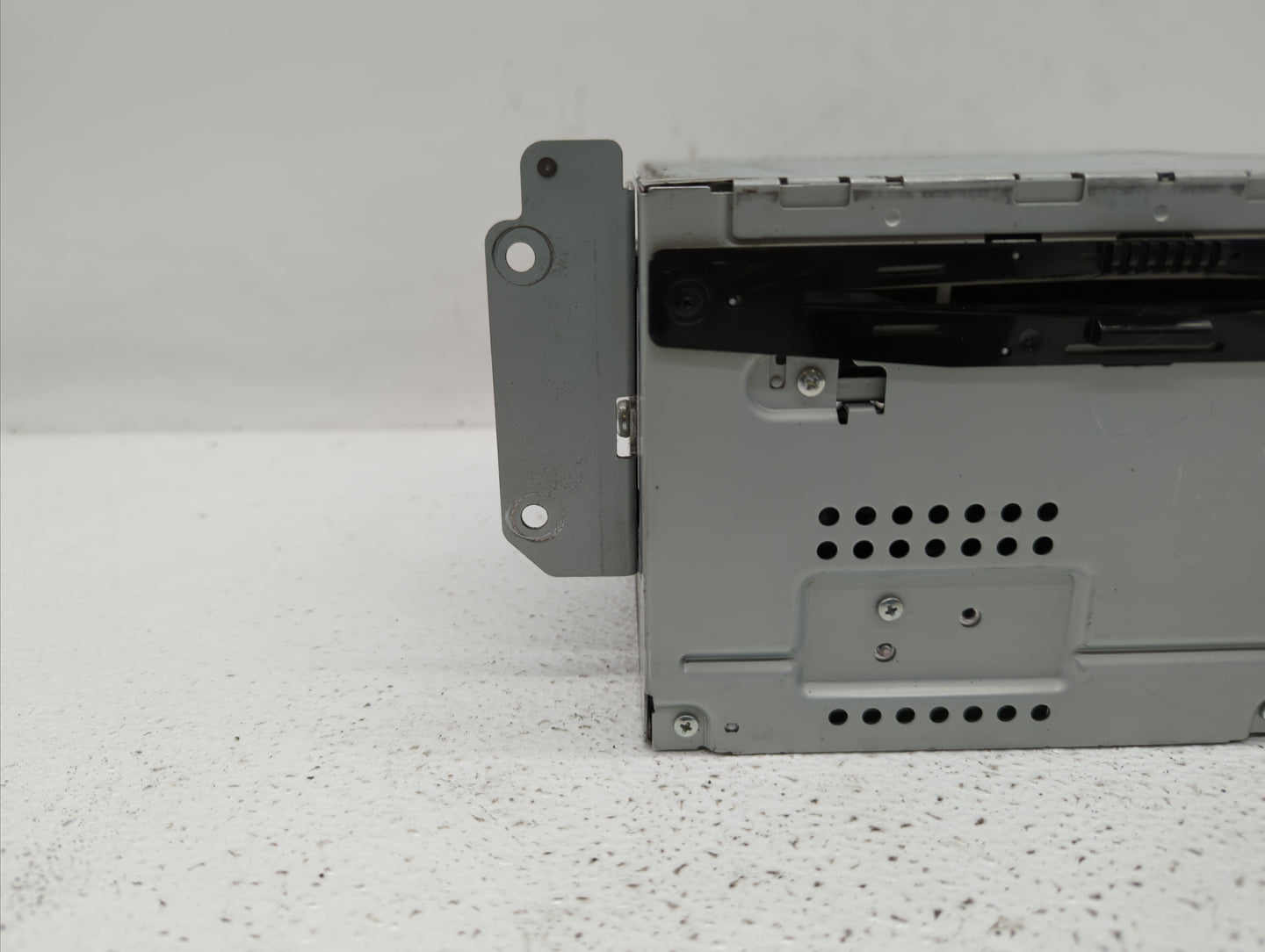 2010-2012 Ford Fusion Radio AM FM Cd Player Receiver Replacement P/N:BE5T-19C107-BA BE5T-19C157-AB Fits Fits 2010 2011 2012 