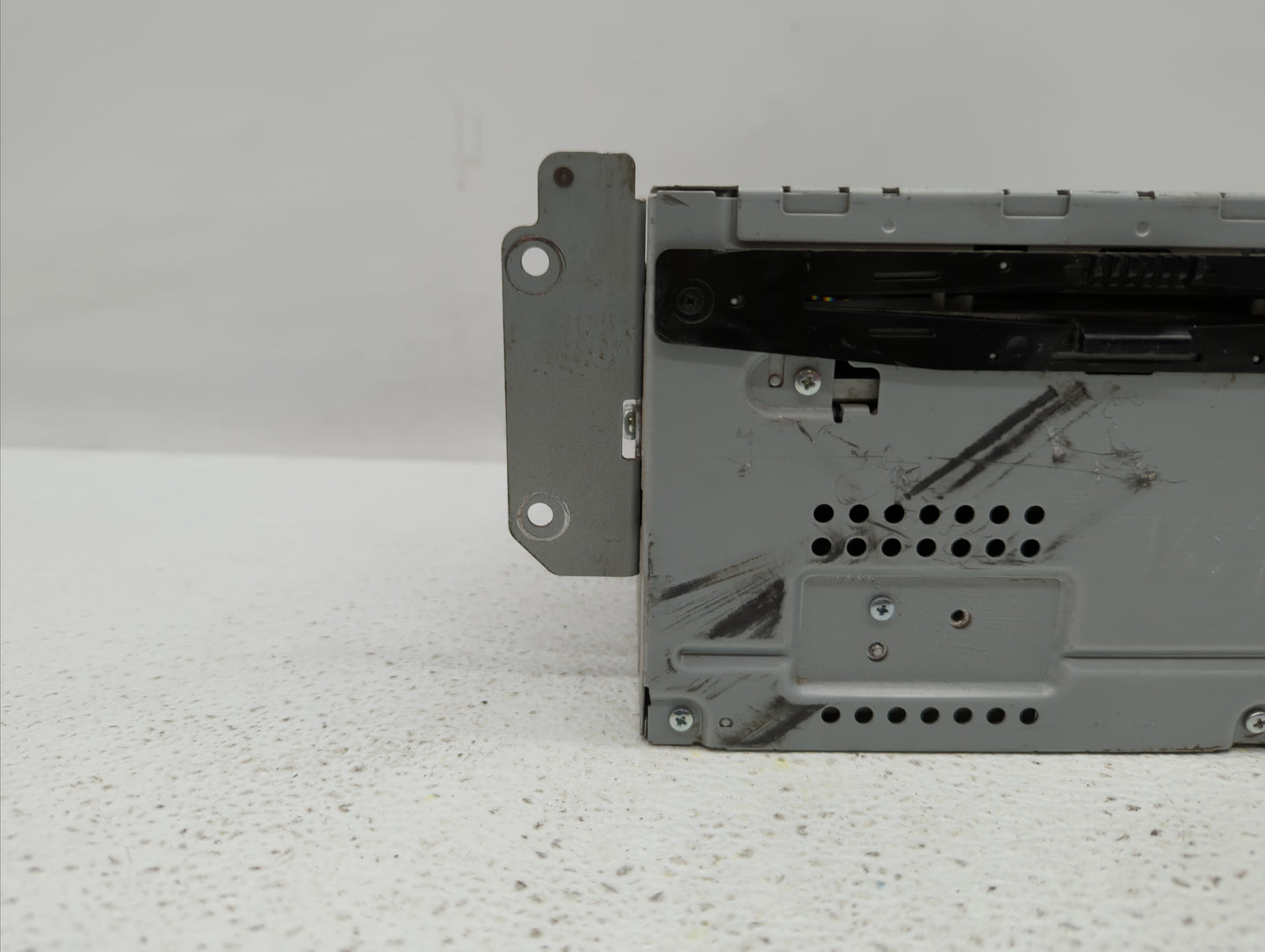 2010-2012 Ford Fusion Am Fm Cd Player Radio Receiver - Oemusedautoparts1.com
