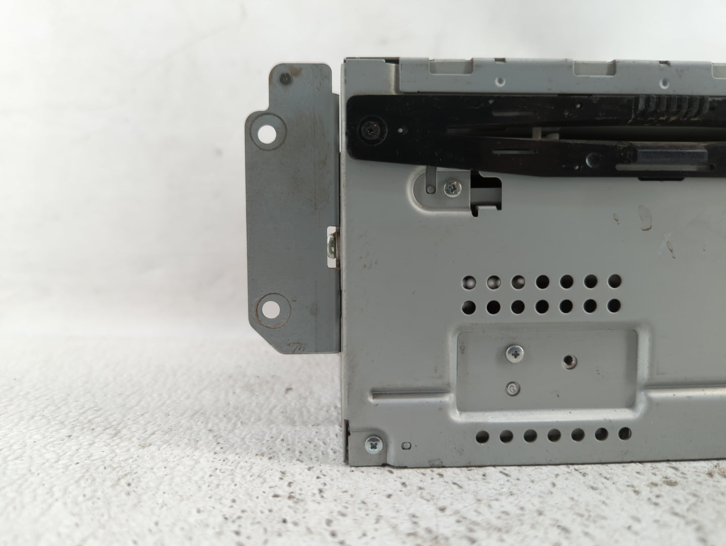 2010-2012 Ford Fusion Am Fm Cd Player Radio Receiver - Oemusedautoparts1.com