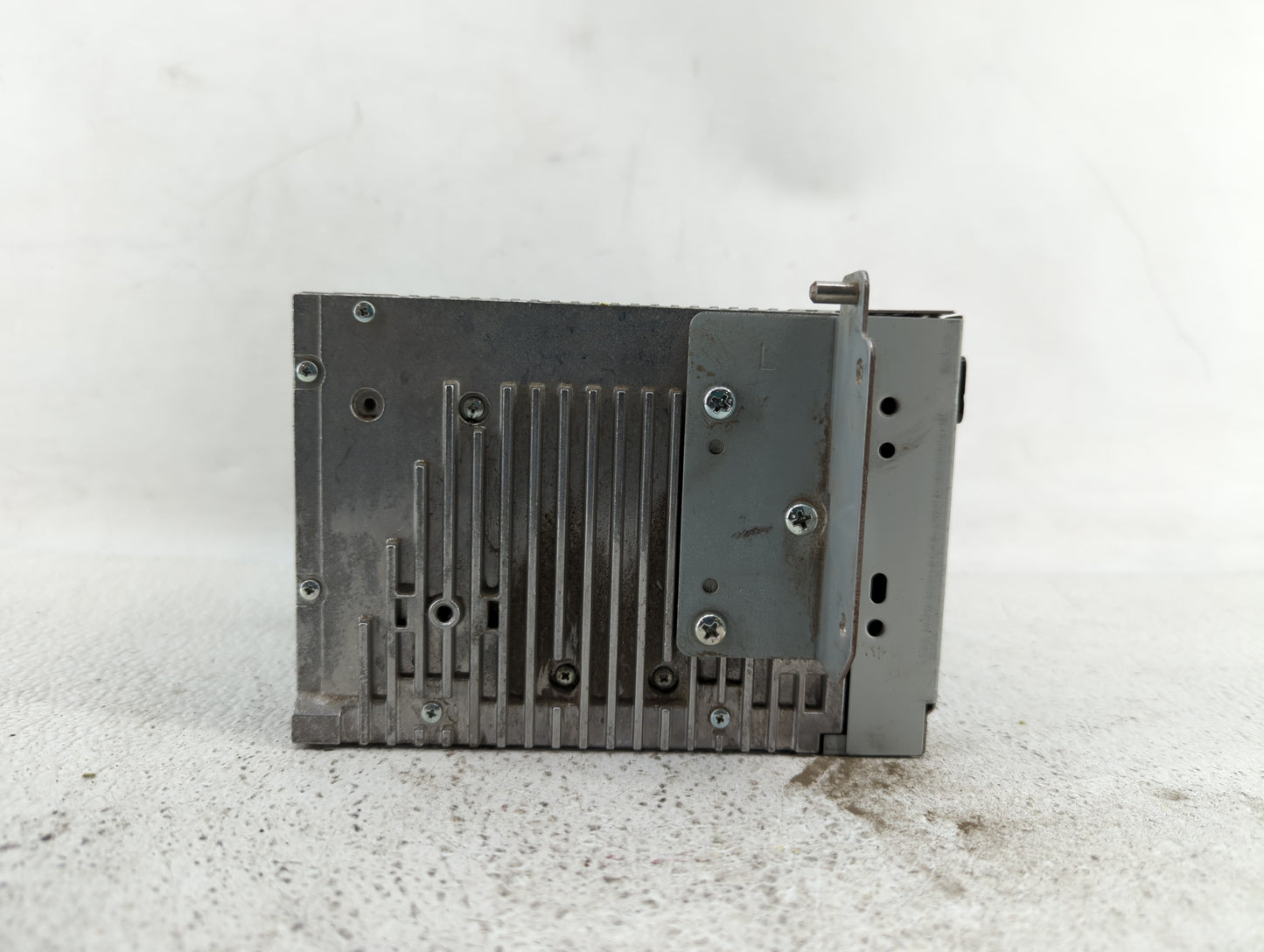 2010-2012 Ford Fusion Am Fm Cd Player Radio Receiver - Oemusedautoparts1.com