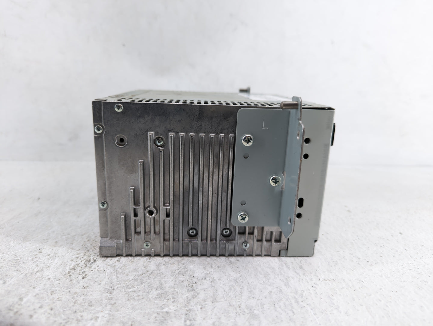 2010-2012 Ford Fusion Am Fm Cd Player Radio Receiver - Oemusedautoparts1.com