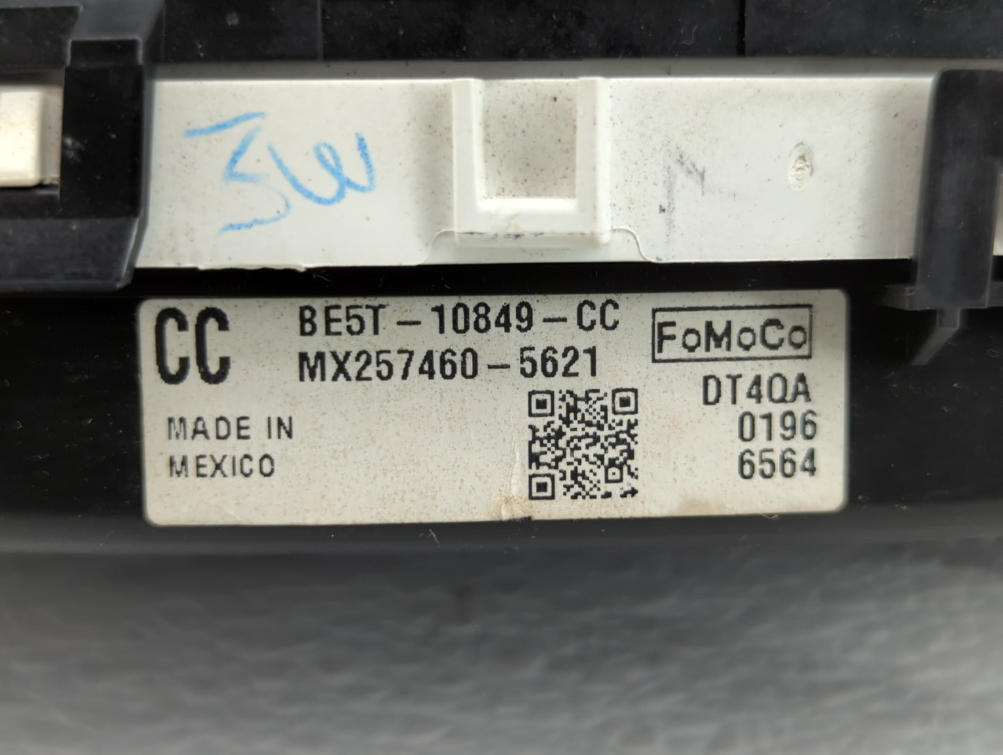 2011 Ford Fusion Instrument Cluster Speedometer Gauges P/N:BE5T-10849-CC BE5T-10849-CD Fits OEM Used Auto Parts - Oemusedaut