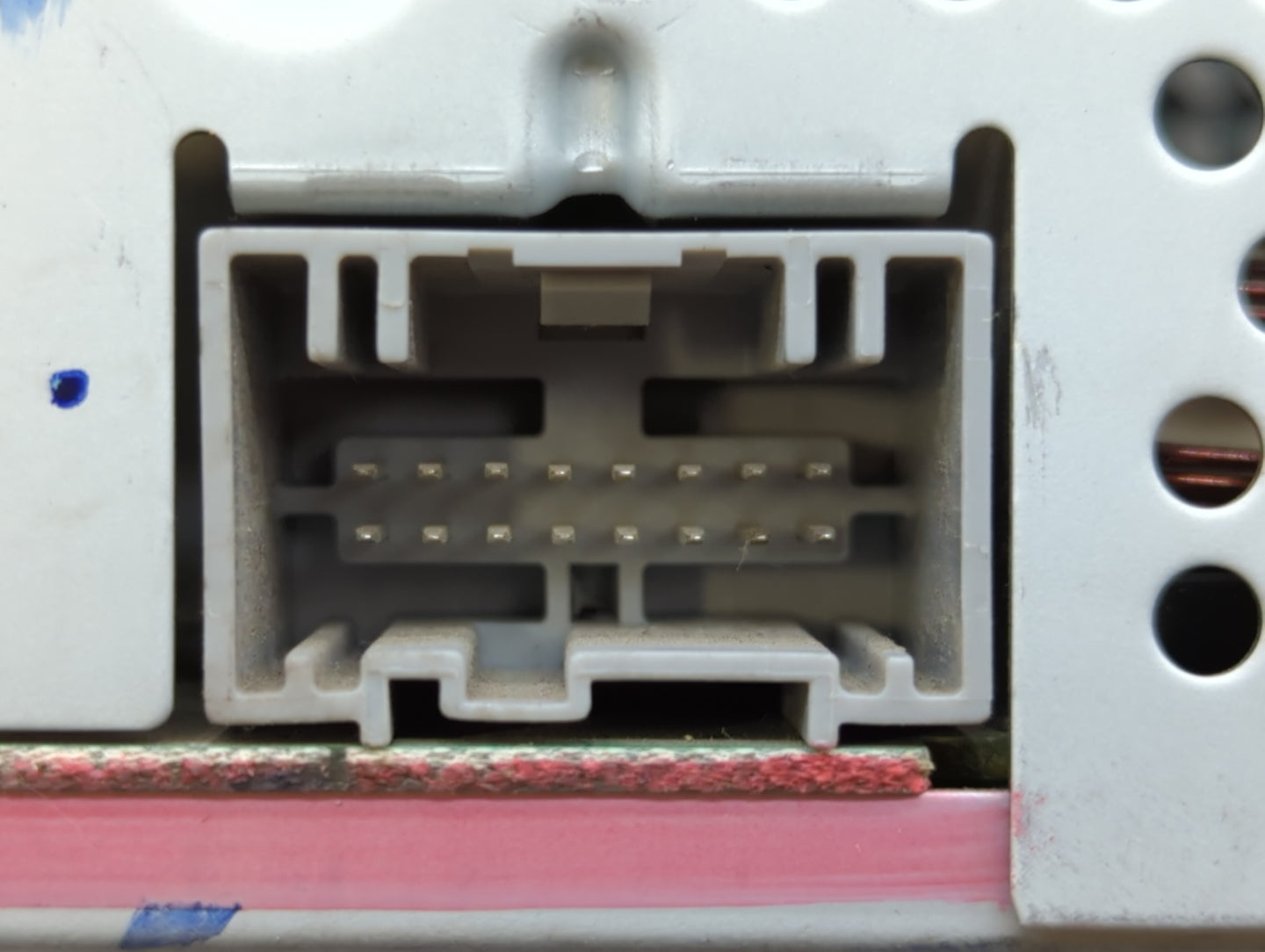 2010-2012 Ford Fusion Am Fm Cd Player Radio Receiver - Oemusedautoparts1.com