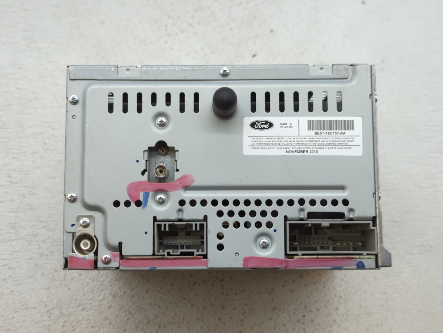 2010-2012 Ford Fusion Am Fm Cd Player Radio Receiver - Oemusedautoparts1.com
