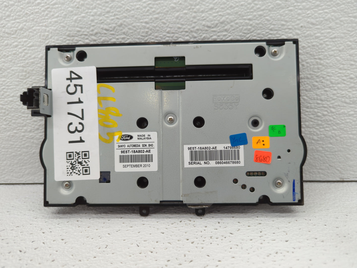 2010-2012 Ford Fusion Radio Control Panel - Oemusedautoparts1.com