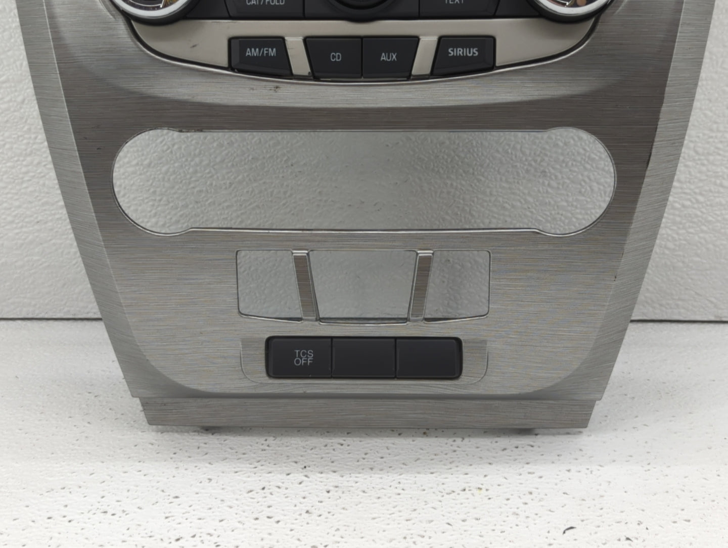 2010-2012 Ford Fusion Radio Control Panel - Oemusedautoparts1.com