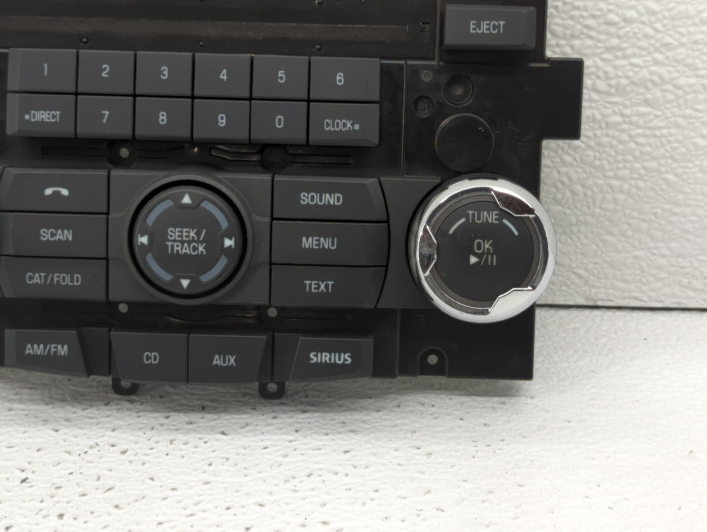 2010-2012 Ford Fusion Radio Control Panel - Oemusedautoparts1.com