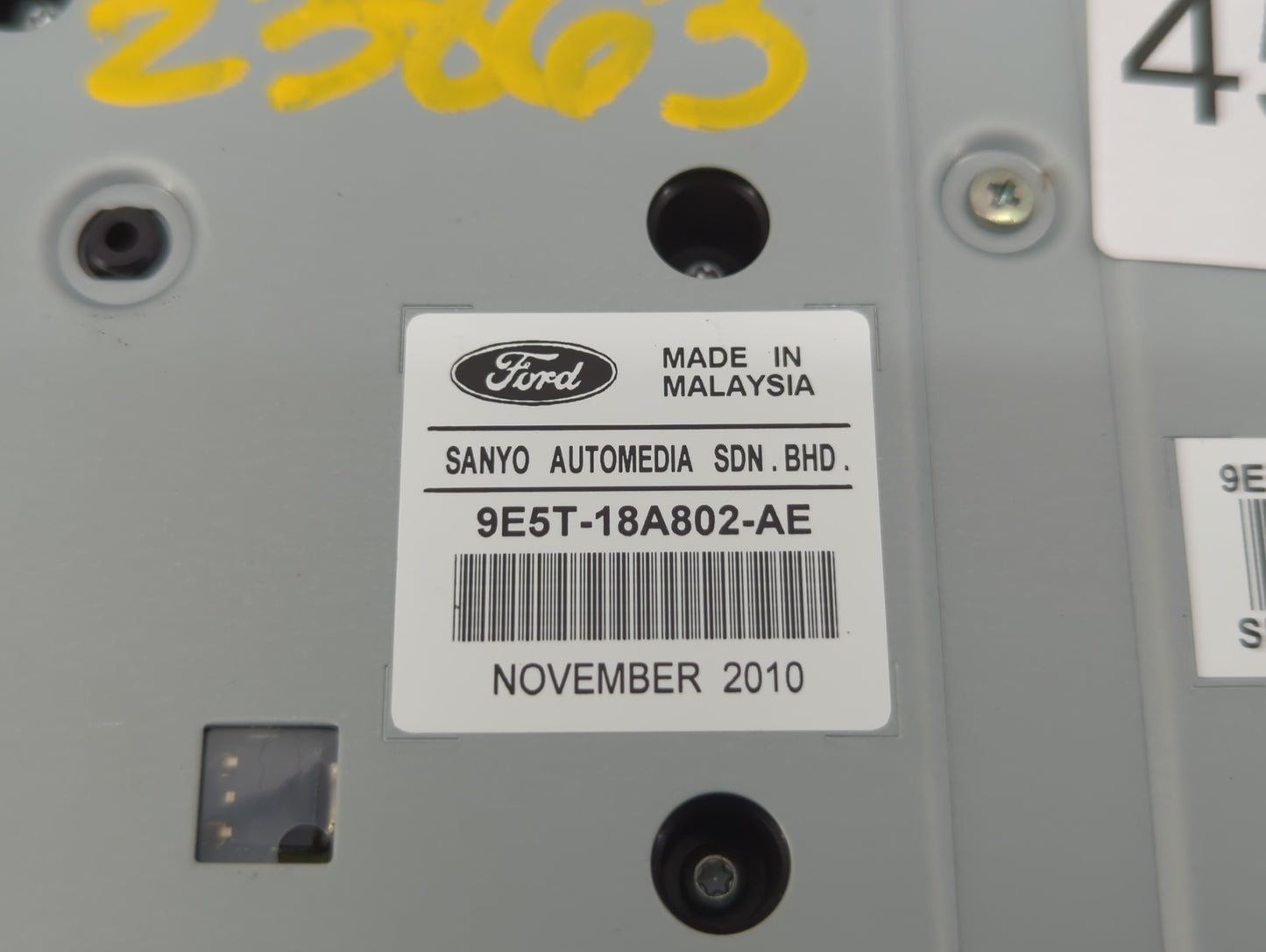 2010-2012 Ford Fusion Radio Control Panel - Oemusedautoparts1.com