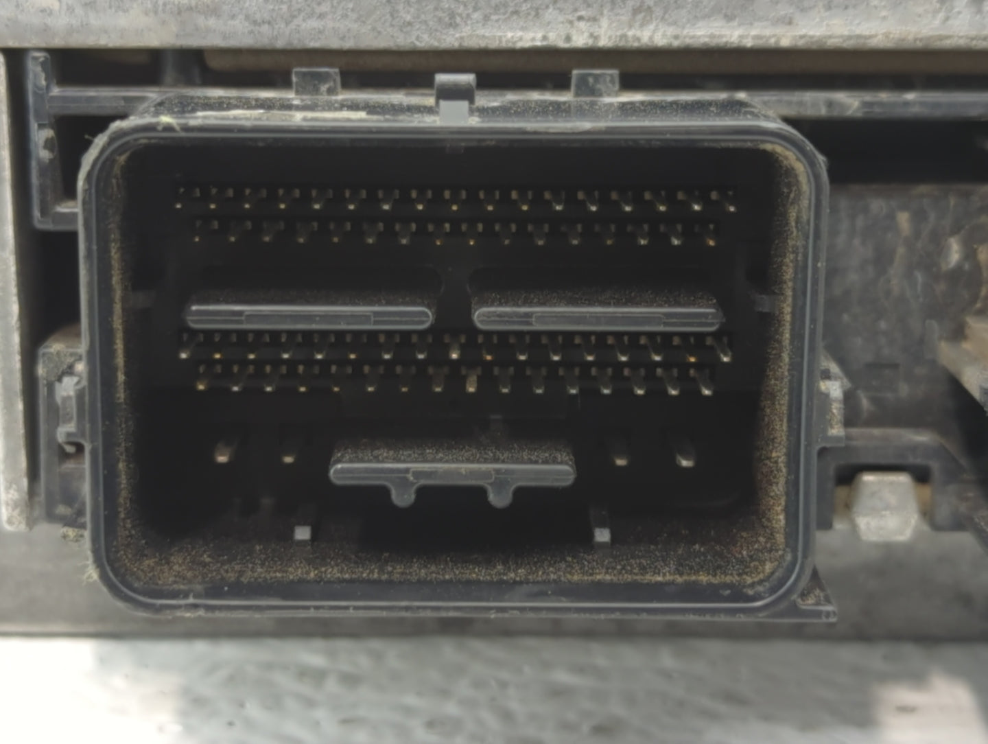 2011-2012 Ford Fusion PCM Engine Control Computer ECU ECM PCU OEM P/N:AE5A-12A650-ERD AE5A-12A650-ERB Fits Fits 2011 2012 OE