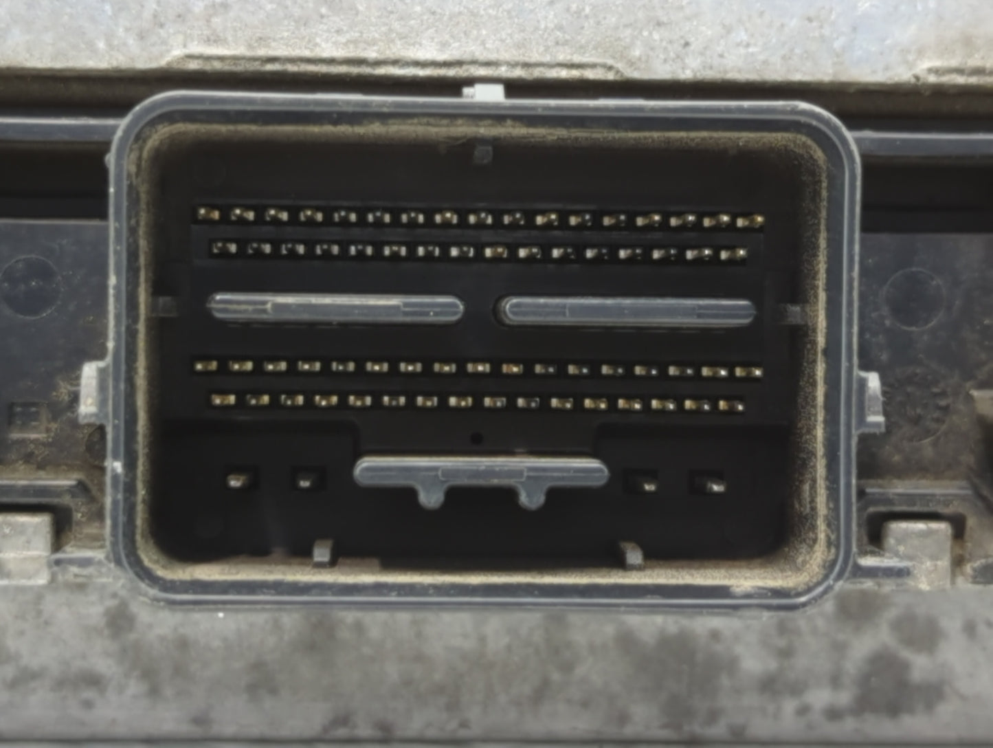 2011 Ford Fusion PCM Engine Control Computer ECU ECM PCU OEM P/N:AE5A-12A650-DFC AE5A-12A650-EPD, AE5A-12A650-EPB Fits OEM U