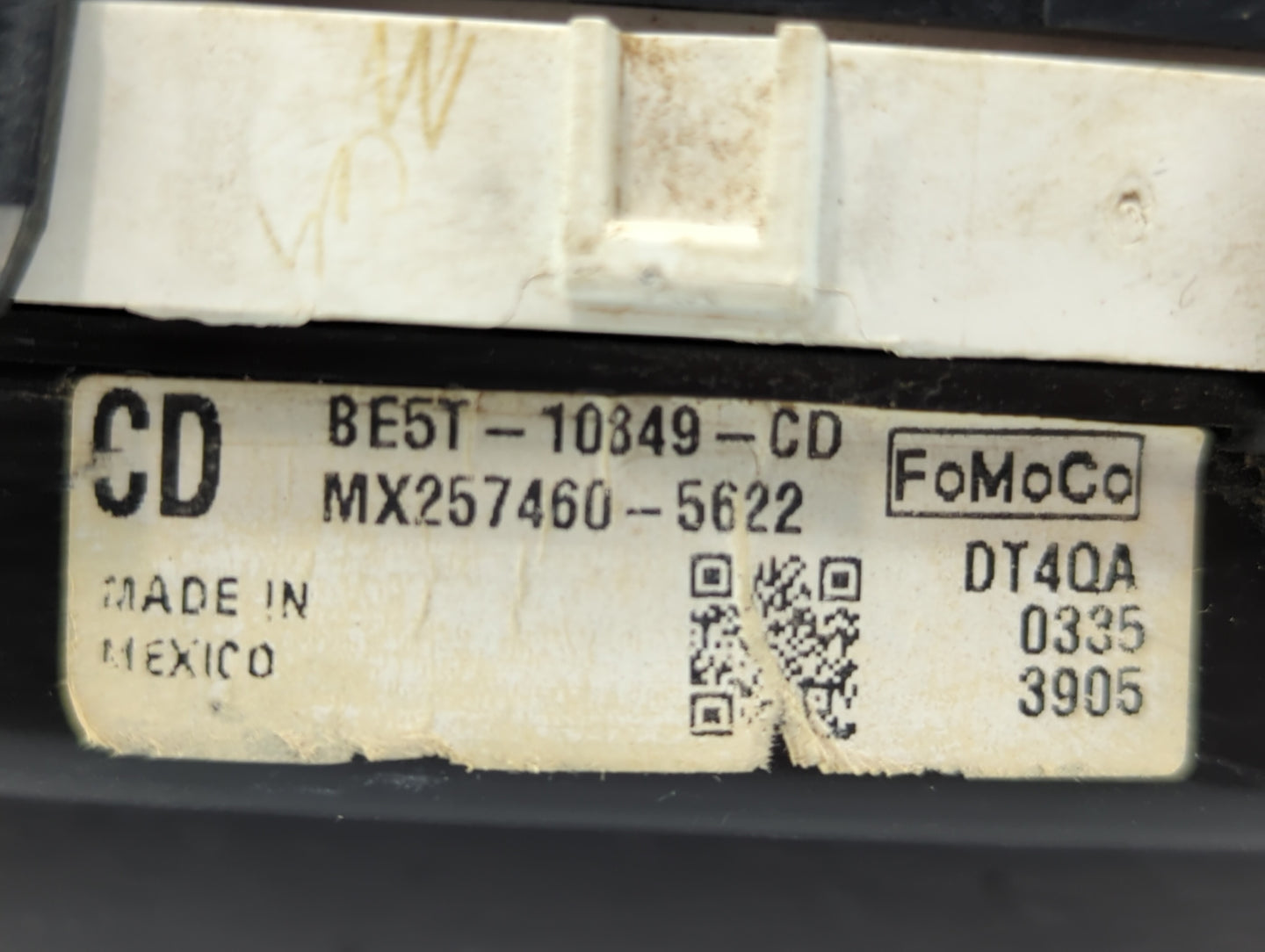 2011-2012 Ford Fusion Instrument Cluster Speedometer Gauges P/N:, BE5T-10849-CD Fits Fits 2011 2012 OEM Used Auto Parts - Oe