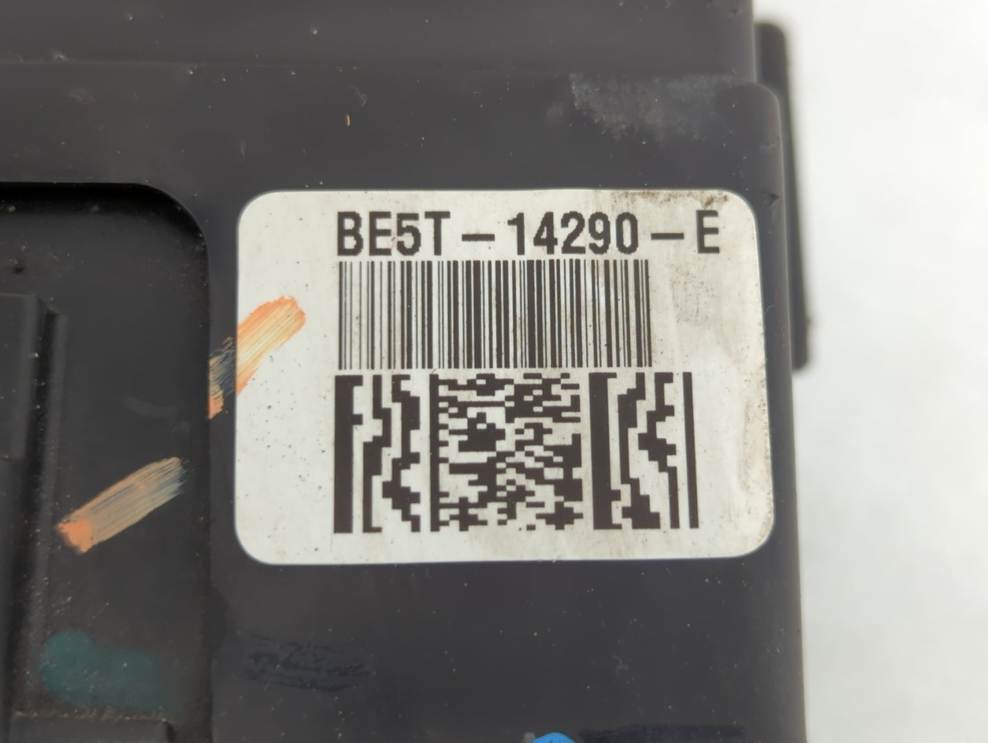 2010-2012 Ford Fusion Fusebox Fuse Box Panel Relay Module P/N:BE5T-14290-E Fits Fits 2010 2011 2012 OEM Used Auto Parts - Oe