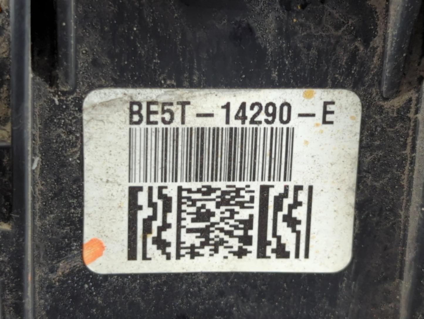 2010-2012 Ford Fusion Fusebox Fuse Box Panel Relay Module P/N:BE5T-14290-E Fits Fits 2010 2011 2012 OEM Used Auto Parts - Oe