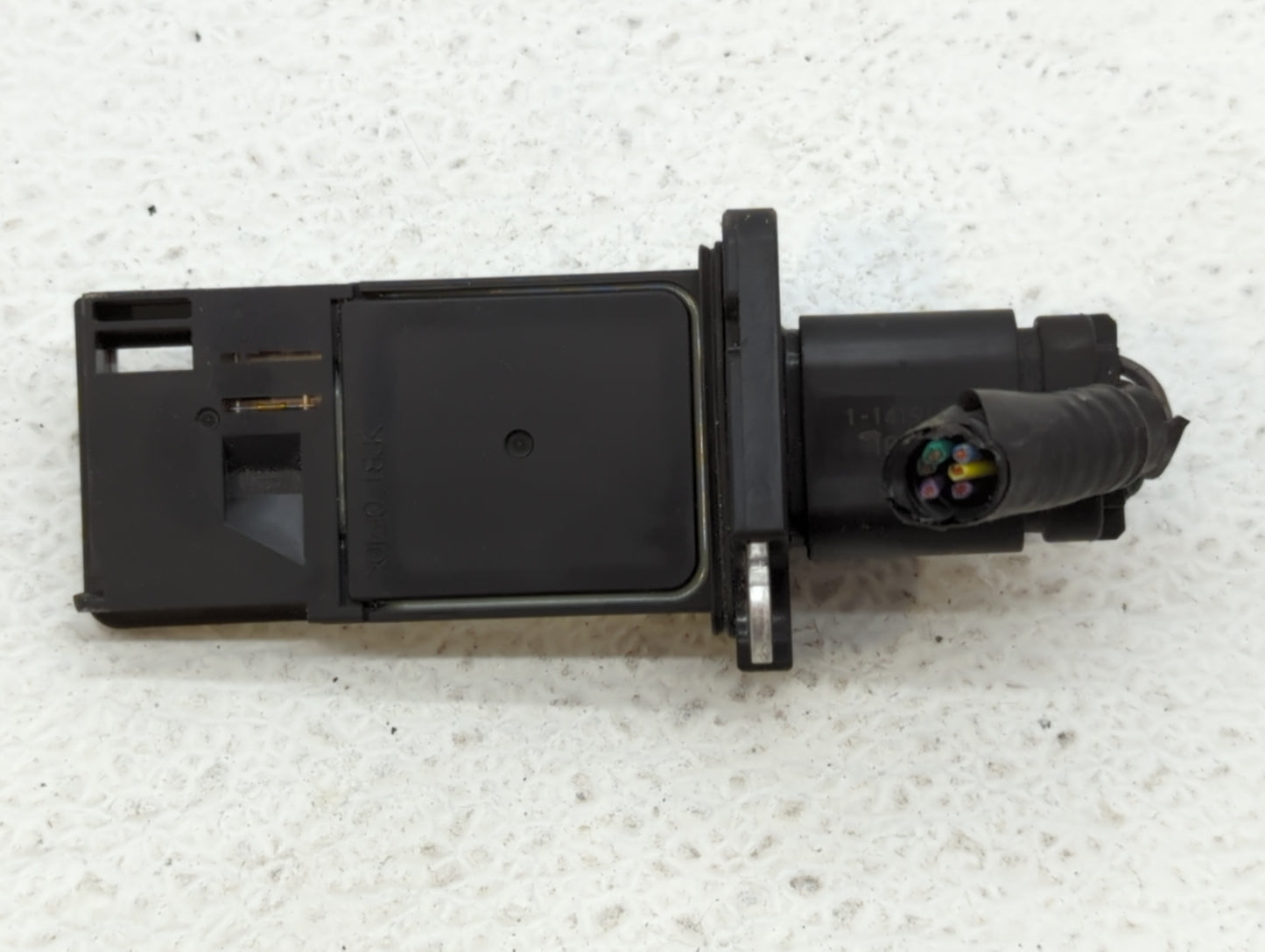 2006-2012 Ford Fusion Mass Air Flow Meter Maf - Oemusedautoparts1.com