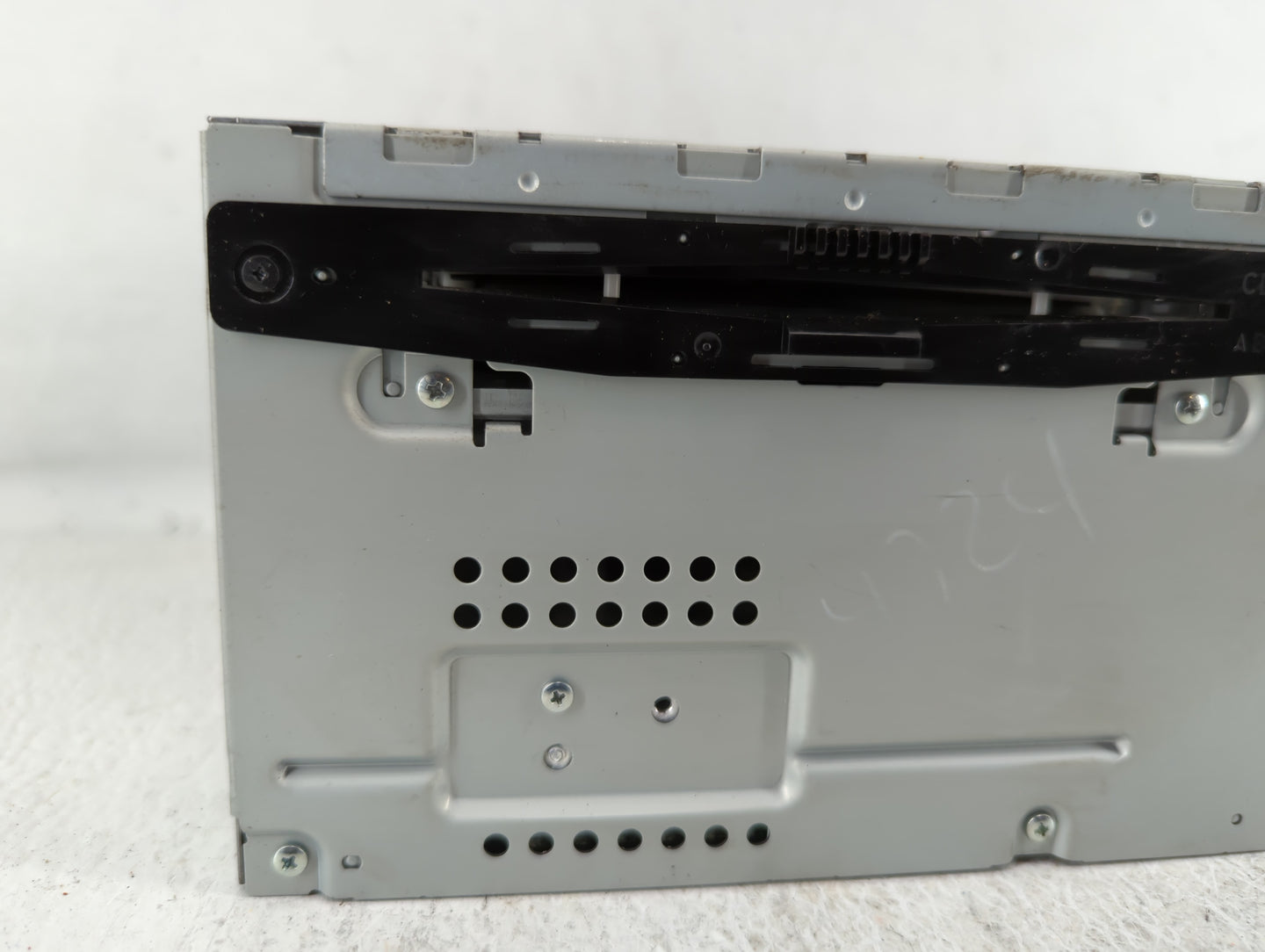 2010-2012 Ford Fusion Radio AM FM Cd Player Receiver Replacement P/N:BE5T-19C157-AB Fits Fits 2010 2011 2012 OEM Used Auto P