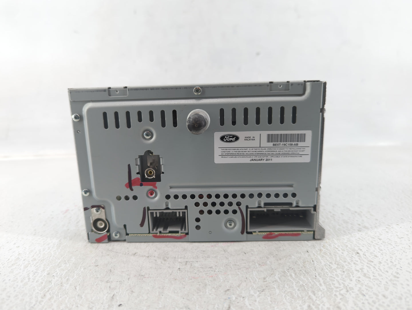 2011-2012 Ford Fusion Radio AM FM Cd Player Receiver Replacement P/N:BE5T-19C158-AB Fits Fits 2011 2012 OEM Used Auto Parts 