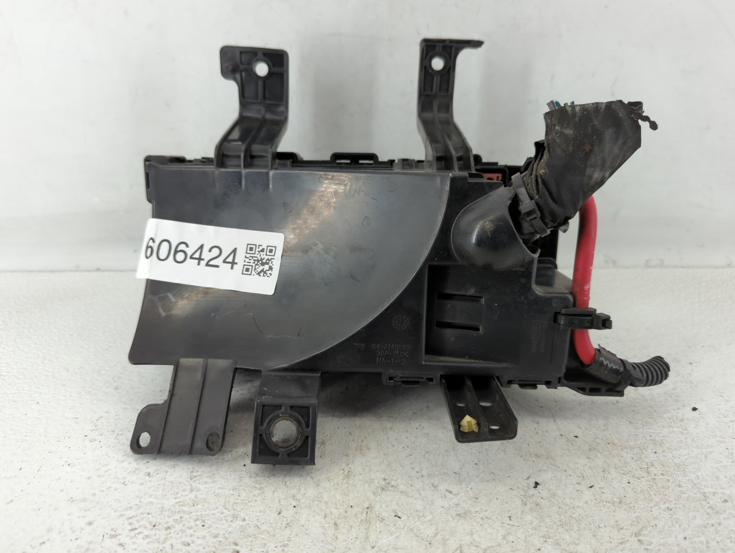 2010-2012 Ford Fusion Fusebox Fuse Box Panel Relay Module P/N:BE5T-14290-E Fits Fits 2010 2011 2012 OEM Used Auto Parts - Oe