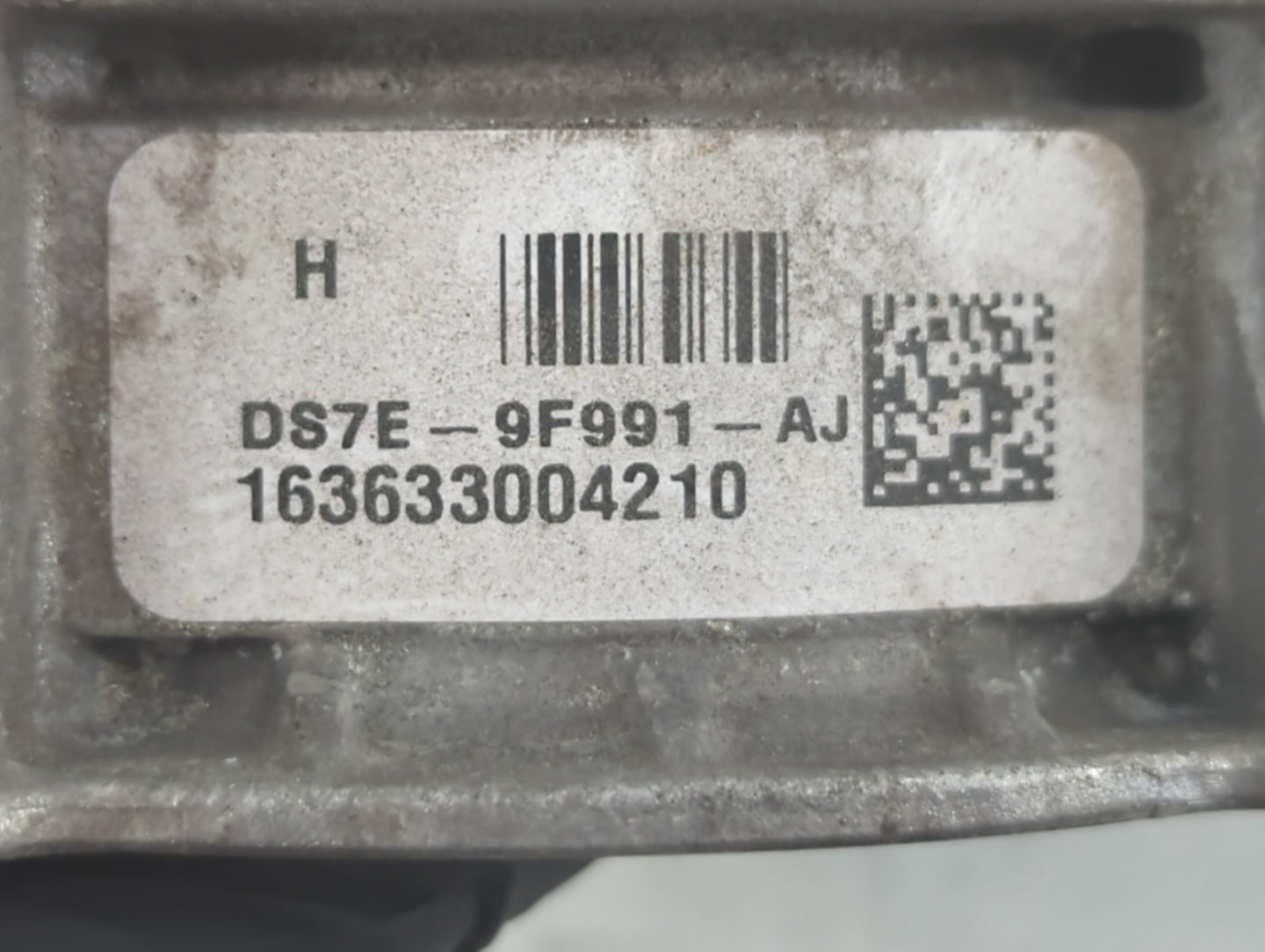 2010-2012 Ford Fusion Throttle Body P/N:163633004210 DS7E-9F991-AJ Fits Fits 2009 2010 2011 2012 OEM Used Auto Parts - Oemus