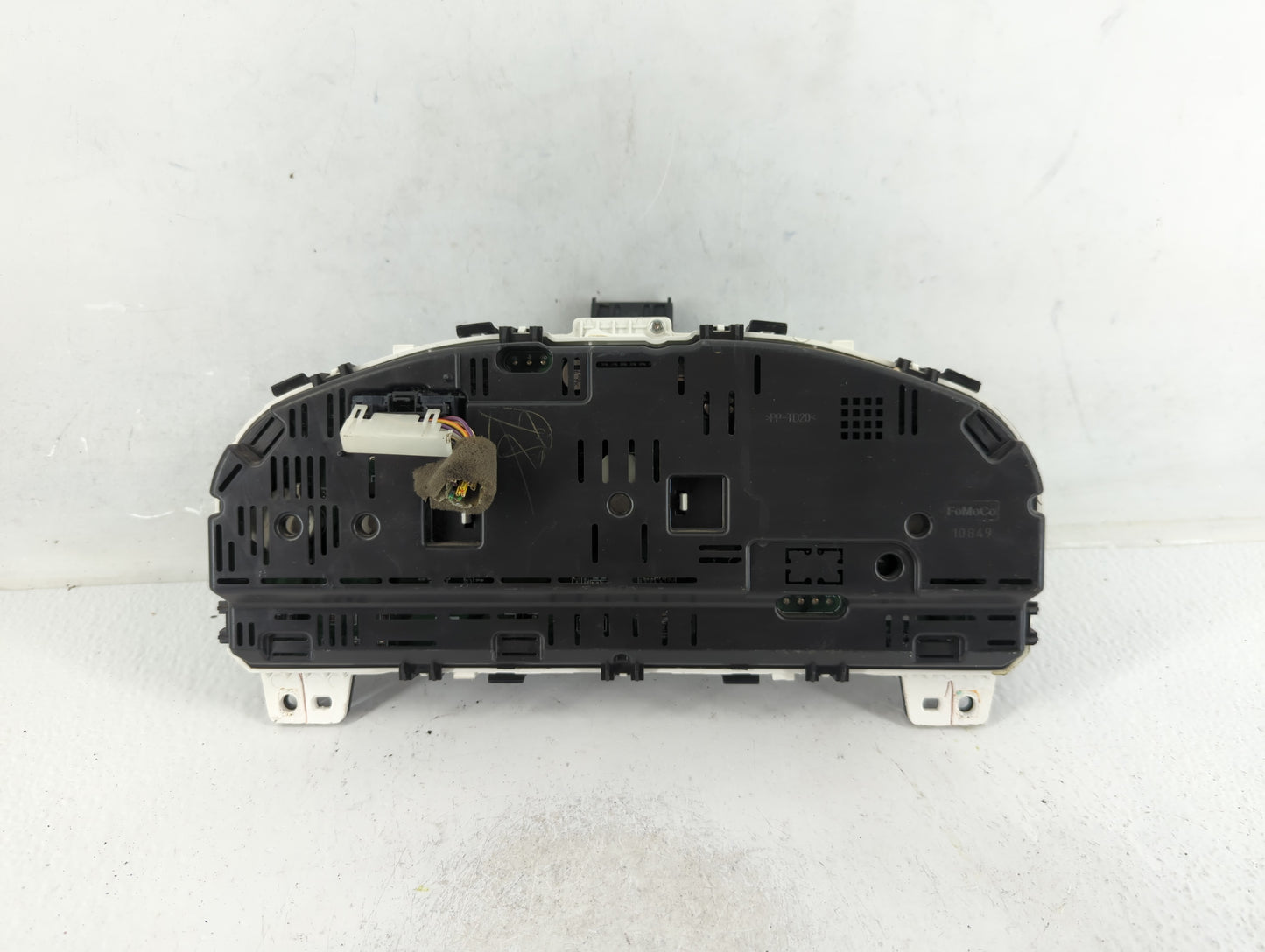 2011-2012 Ford Fusion Instrument Cluster Speedometer Gauges P/N:BE5T-10849-CD Fits Fits 2011 2012 OEM Used Auto Parts - Oemu