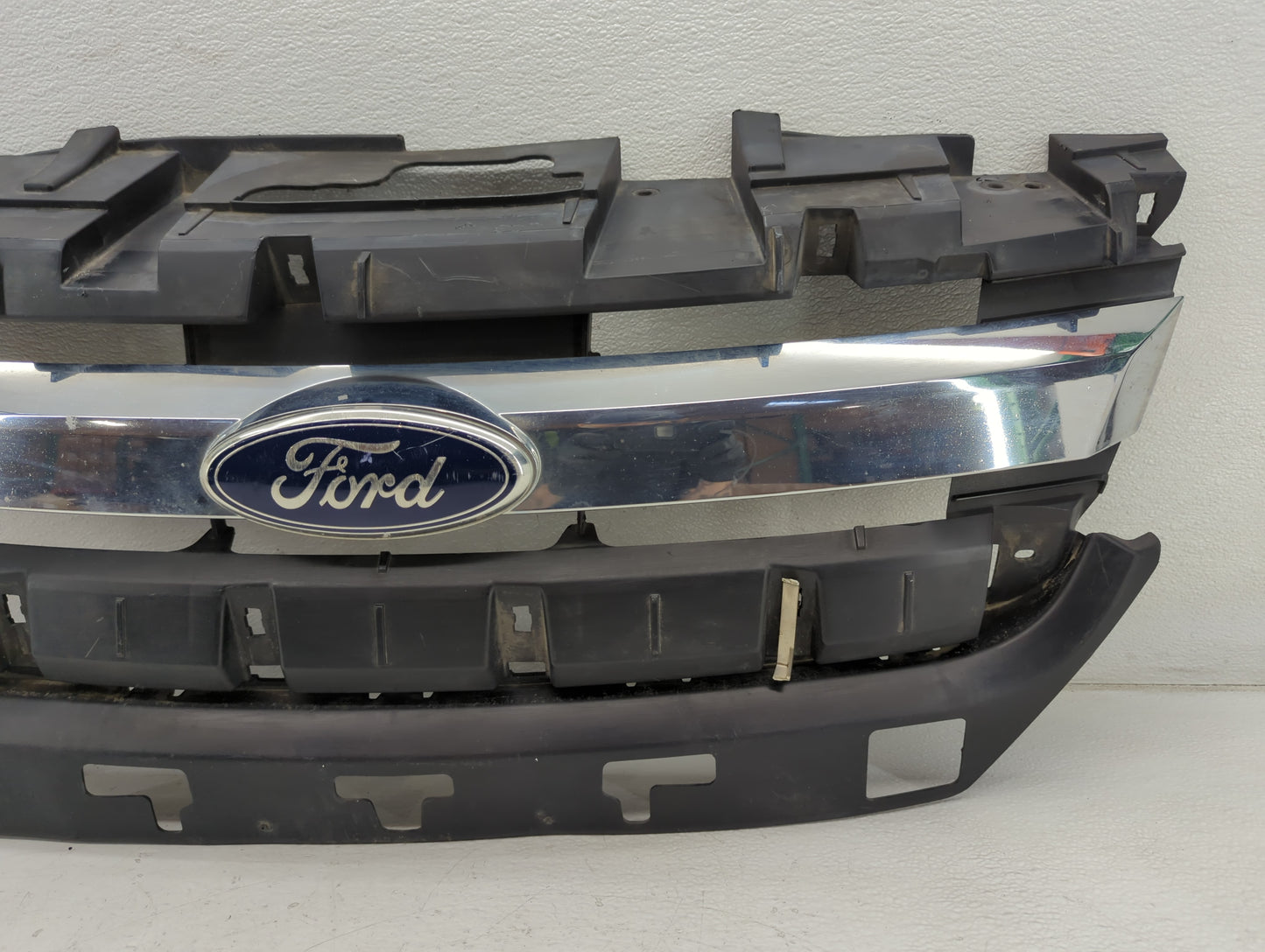 2010-2012 Ford Fusion Front Grille Bumper Not Included - Oemusedautoparts1.com