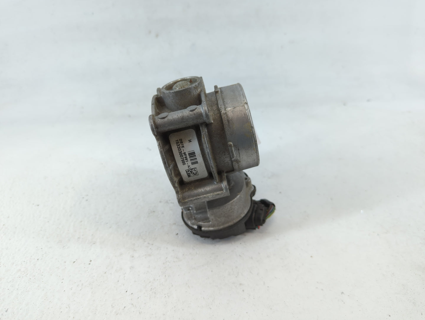 2010-2012 Ford Fusion Throttle Body P/N:DS7E-9F991-AJ Fits Fits 2009 2010 2011 2012 OEM Used Auto Parts - Oemusedautoparts1.