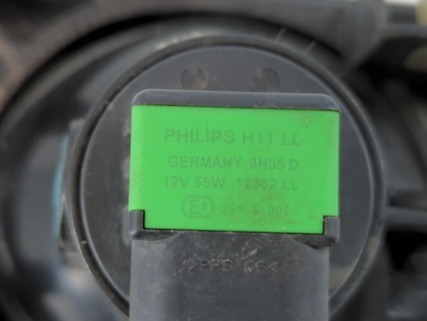 2010-2012 Ford Fusion Passenger Right Oem Front Light Lamp - Oemusedautoparts1.com