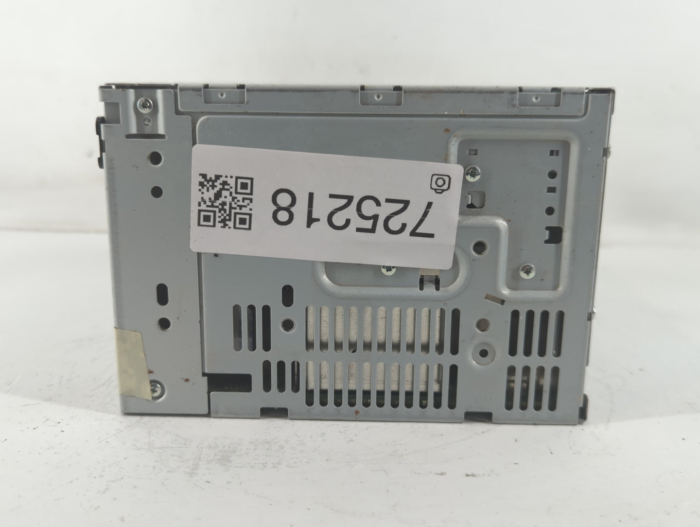 2010-2012 Ford Fusion Radio AM FM Cd Player Receiver Replacement P/N:BE5T-19C157-AA Fits Fits 2010 2011 2012 OEM Used Auto P
