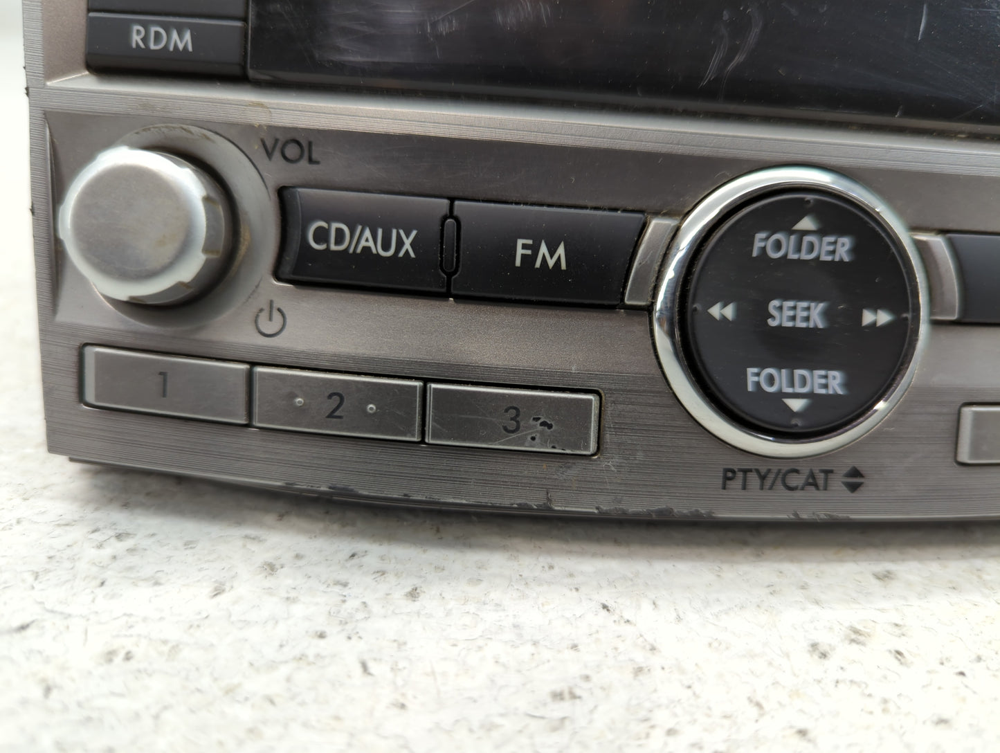 2011-2012 Ford Fusion Radio AM FM Cd Player Receiver Replacement P/N:86201AJ60A Fits Fits 2011 2012 OEM Used Auto Parts - Oe