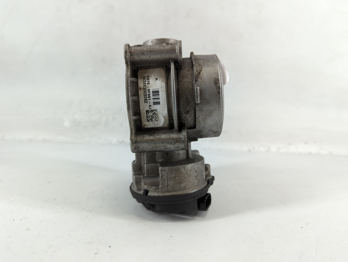 2010-2012 Ford Fusion Throttle Body P/N:163493003262 DS7E-9F991-AJ Fits Fits 2009 2010 2011 2012 OEM Used Auto Parts - Oemus