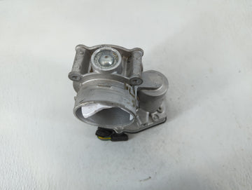 2010-2012 Ford Fusion Throttle Body P/N:6MM3402 Fits Fits 2009 2010 2011 2012 OEM Used Auto Parts