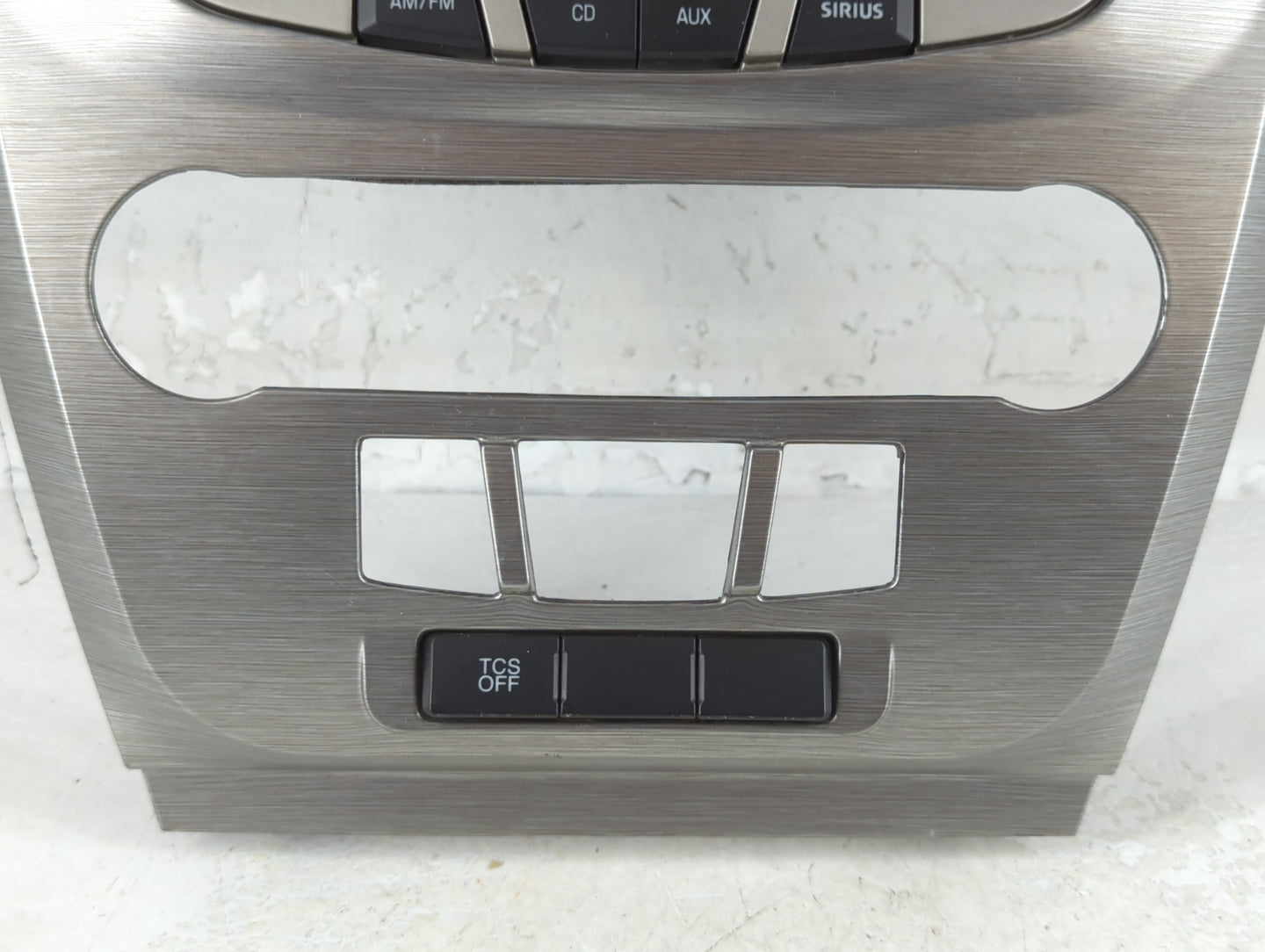 2010-2012 Ford Fusion Radio Control Panel - Oemusedautoparts1.com
