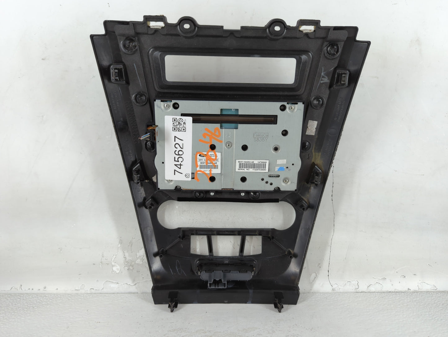 2010-2012 Ford Fusion Radio Control Panel - Oemusedautoparts1.com