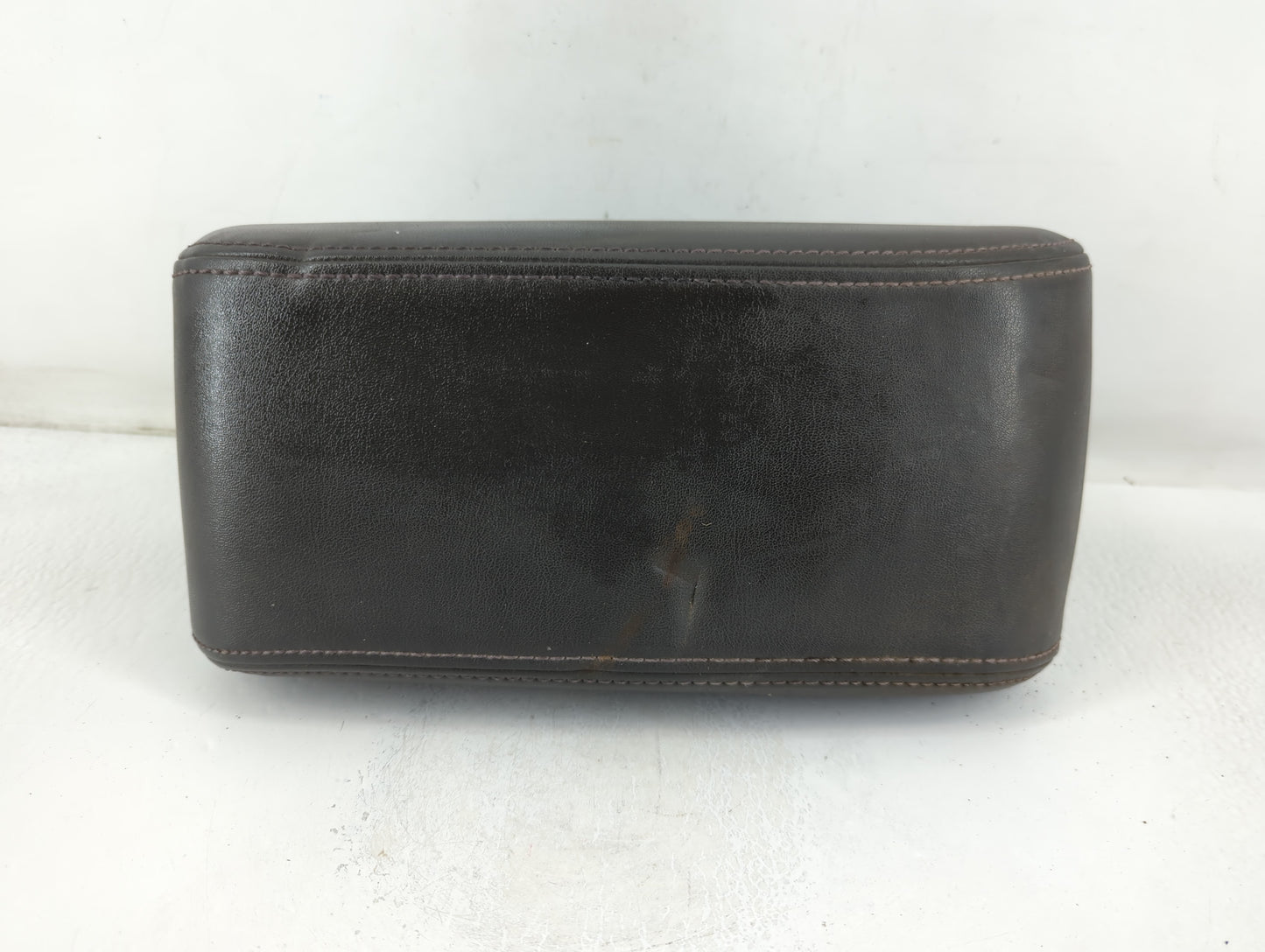 2011 Ford Fusion Center Console Armrest Cover Lid P/N:6E53-54045C74-AA 6E53-5406050-AA Fits OEM Used Auto Parts - Oemusedaut