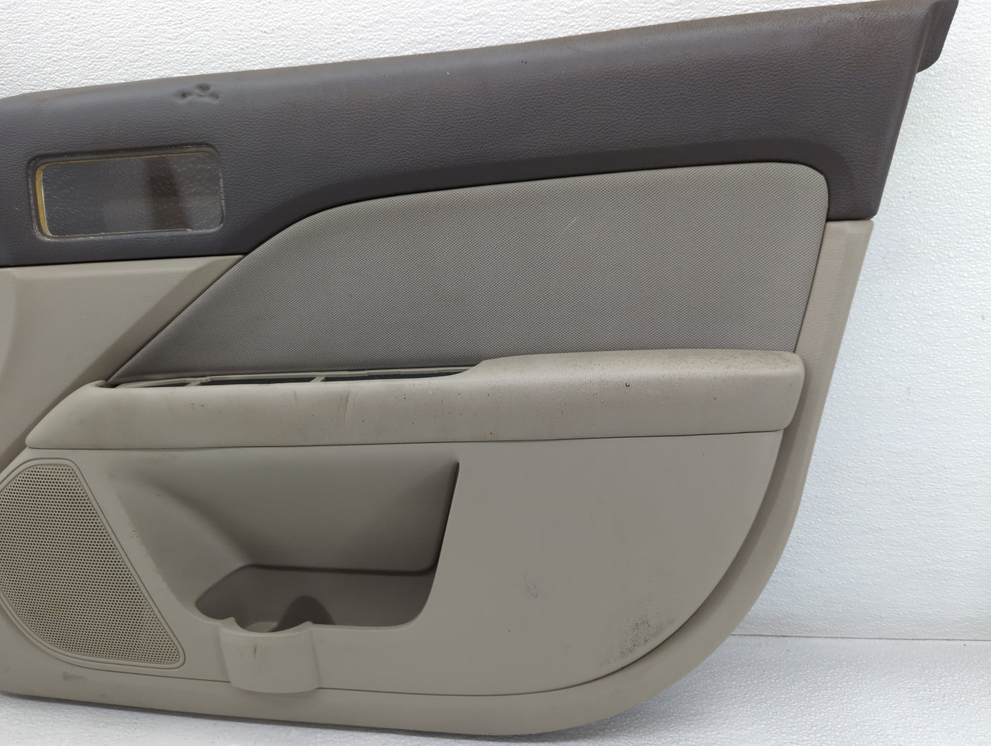 2011 Ford Fusion Front Right Passenger Interior Door Panel Trim - Oemusedautoparts1.com