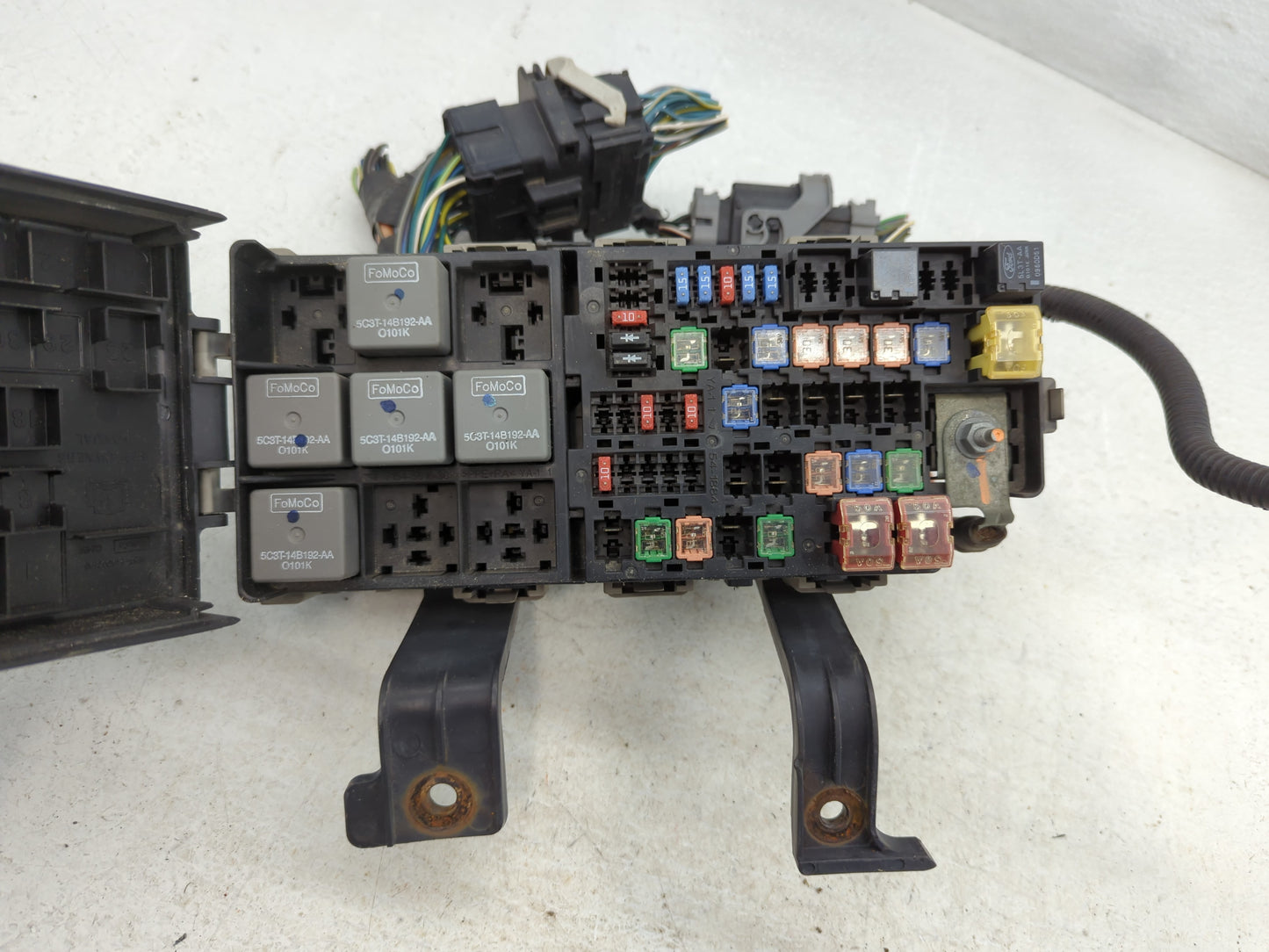2010-2012 Ford Fusion Fusebox Fuse Box Panel Relay Module P/N:7E5T-14A003-BA Fits Fits 2010 2011 2012 OEM Used Auto Parts - 