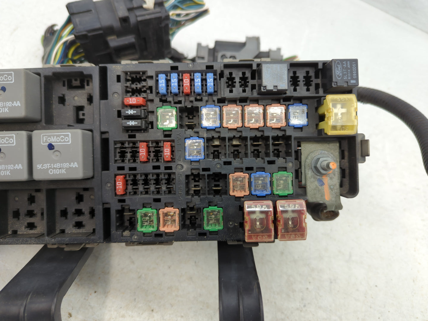 2010-2012 Ford Fusion Fusebox Fuse Box Panel Relay Module P/N:7E5T-14A003-BA Fits Fits 2010 2011 2012 OEM Used Auto Parts - 